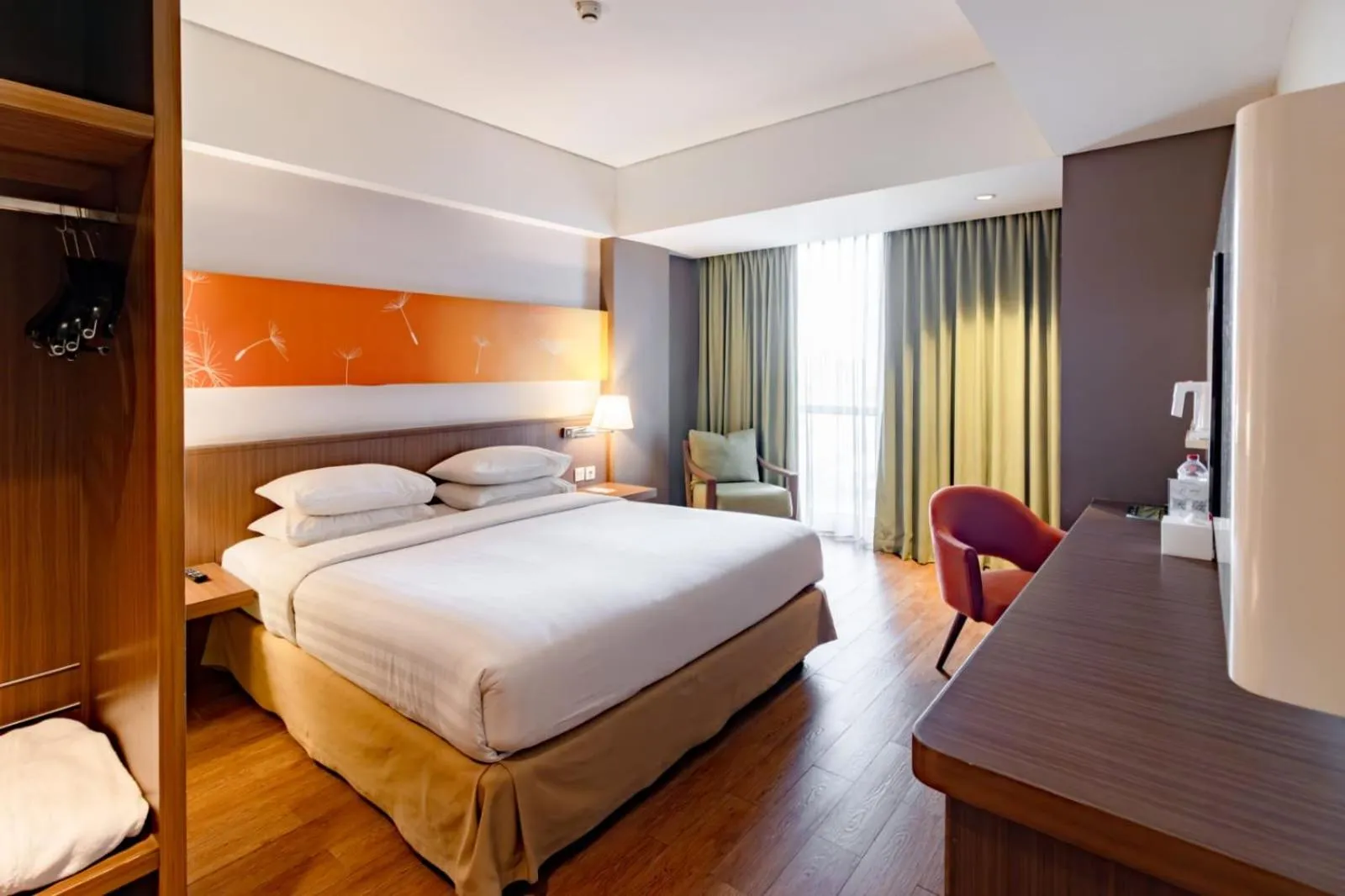 Bedroom, Bed in Soll Marina Hotel Serpong