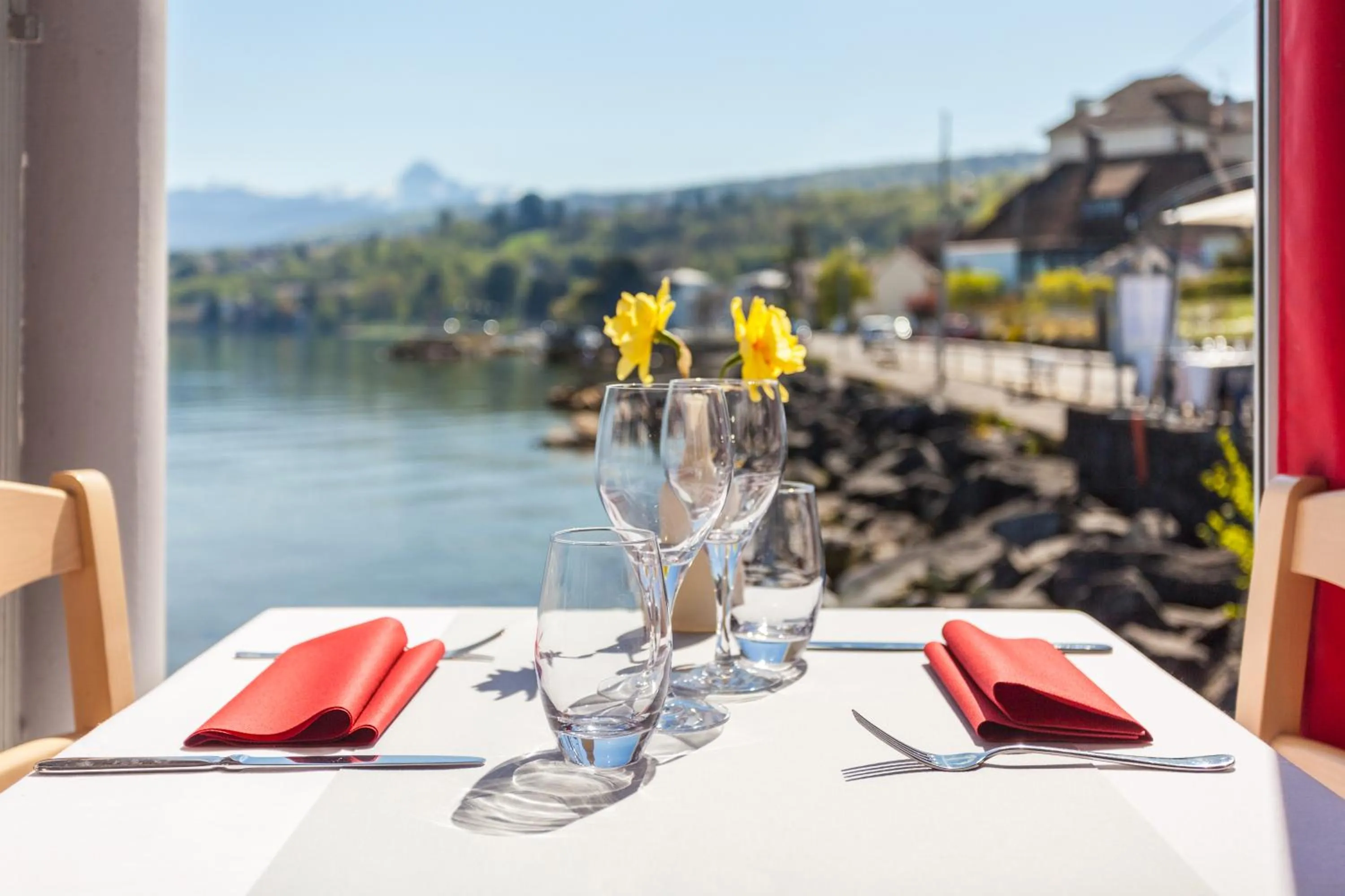 Restaurant/places to eat in Hôtel De La Plage