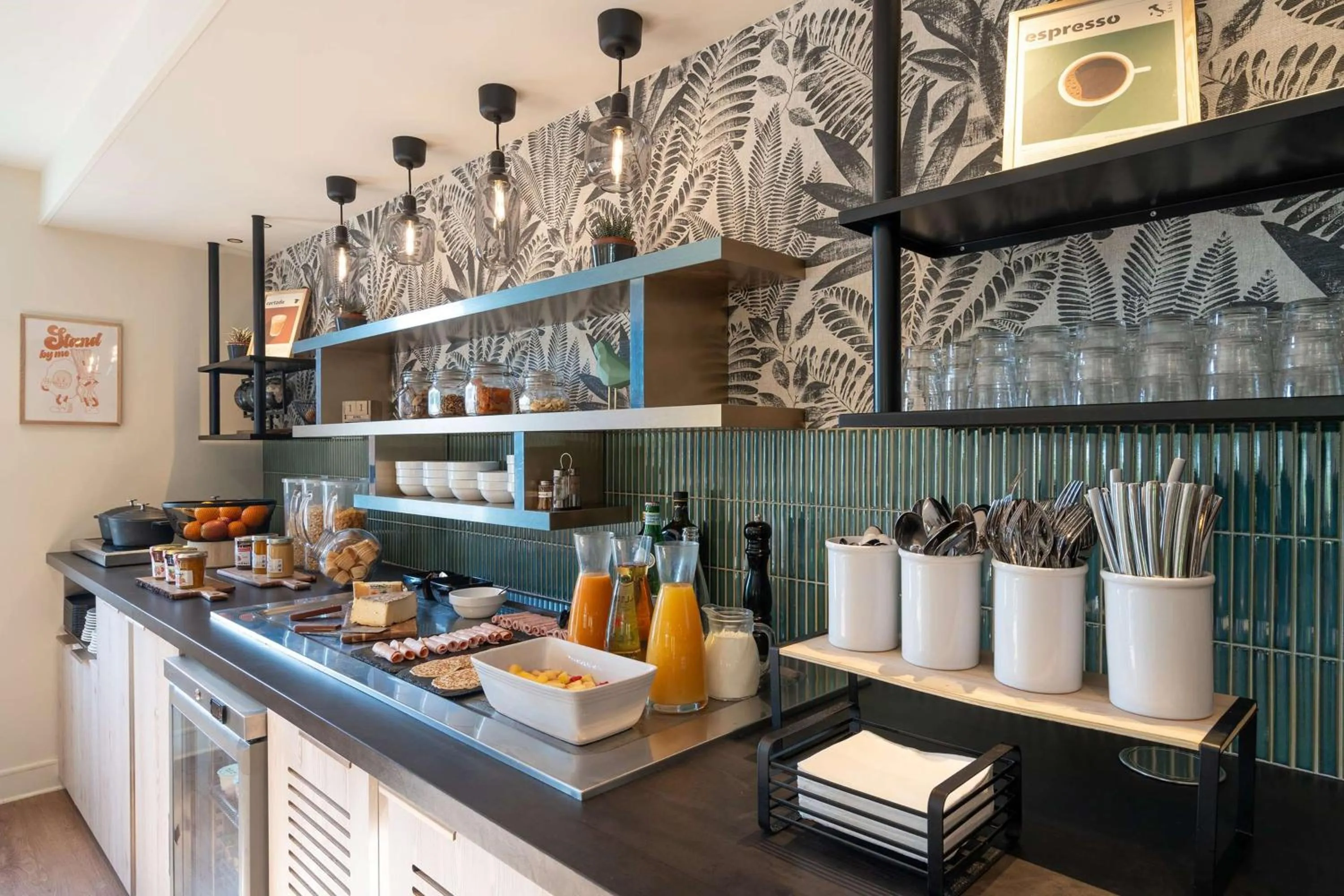 Food and drinks in Best Western Bourgoin Jallieu