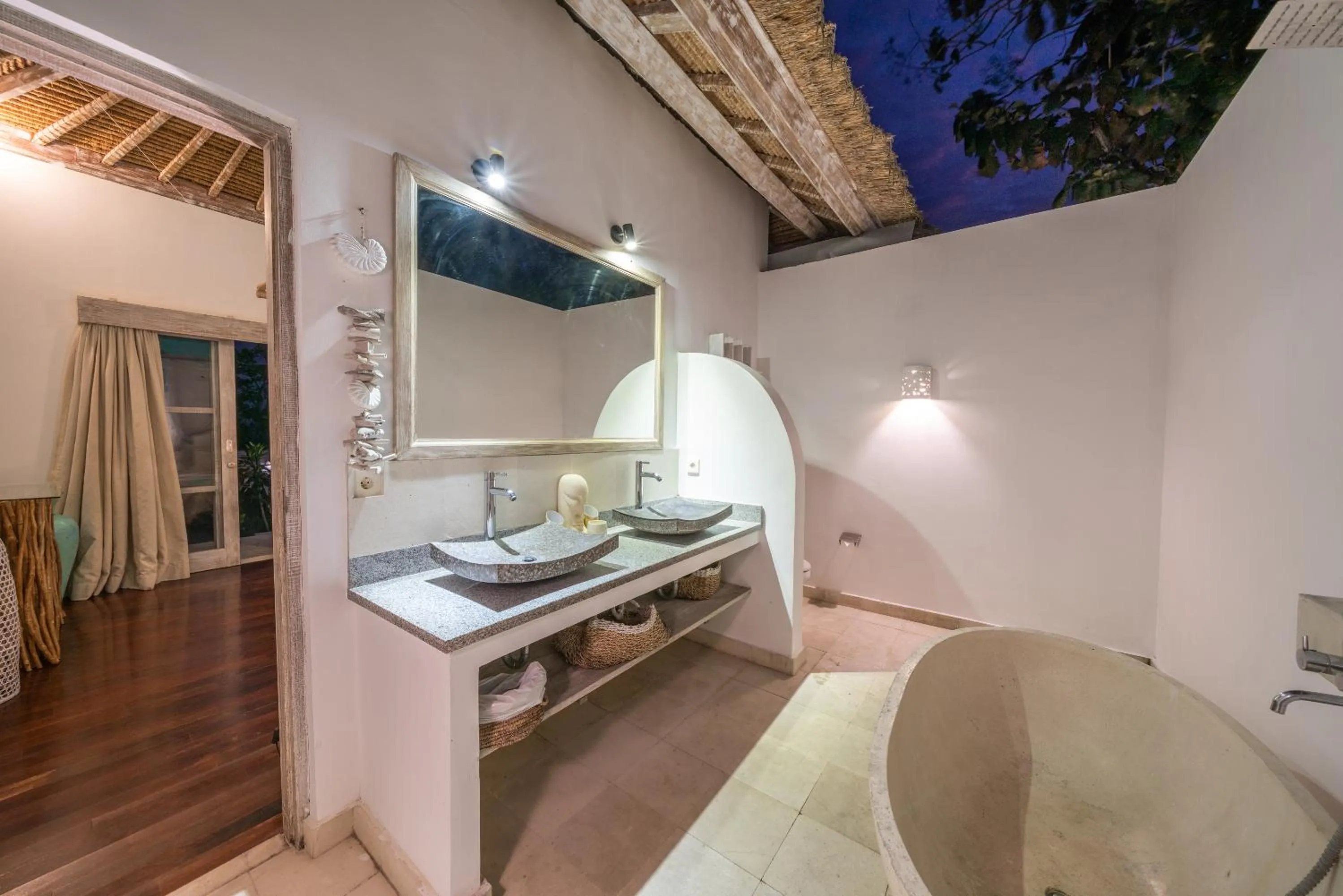 Bathroom in Villa Bali Paradis