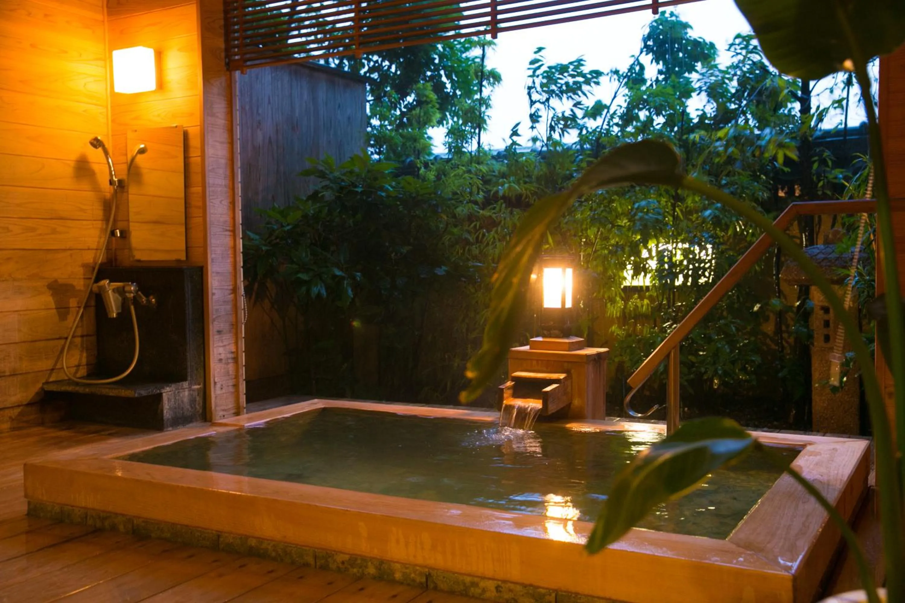 Hot Spring Bath in Ibusuki Syusui-en