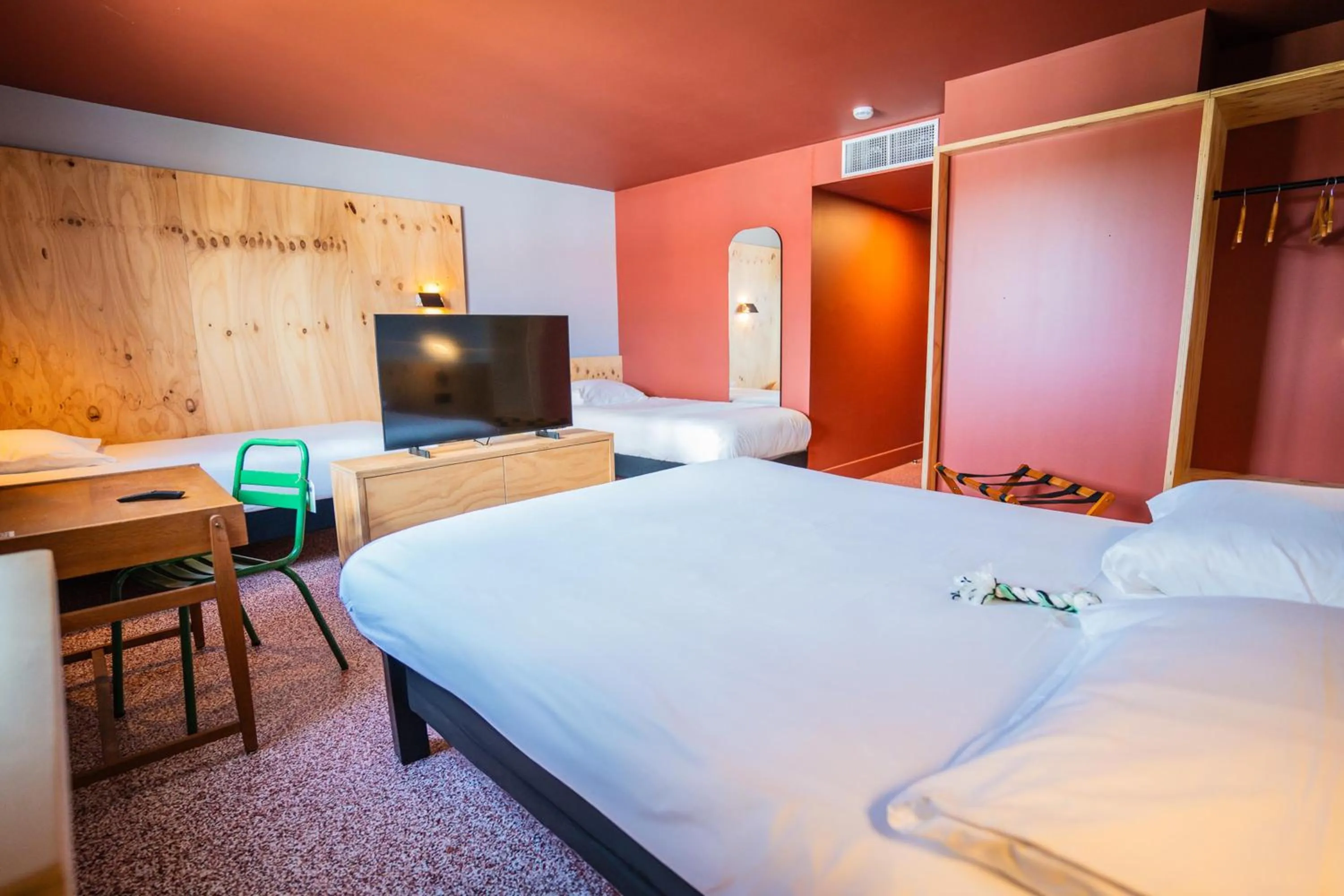 Bed in Greet hôtel Montpellier Aéroport Parc des Expos