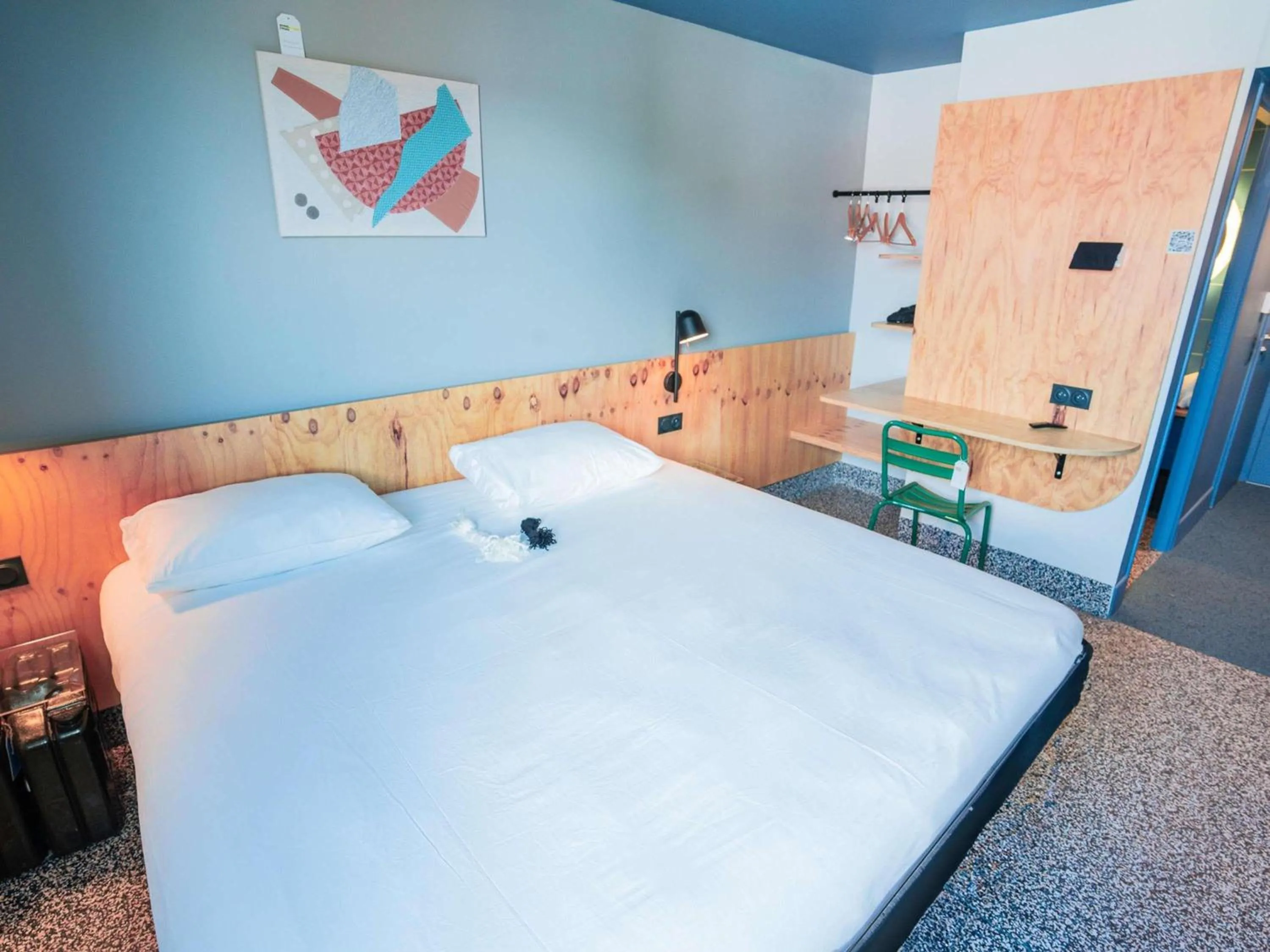 Bedroom, Bed in Greet hôtel Montpellier Aéroport Parc des Expos