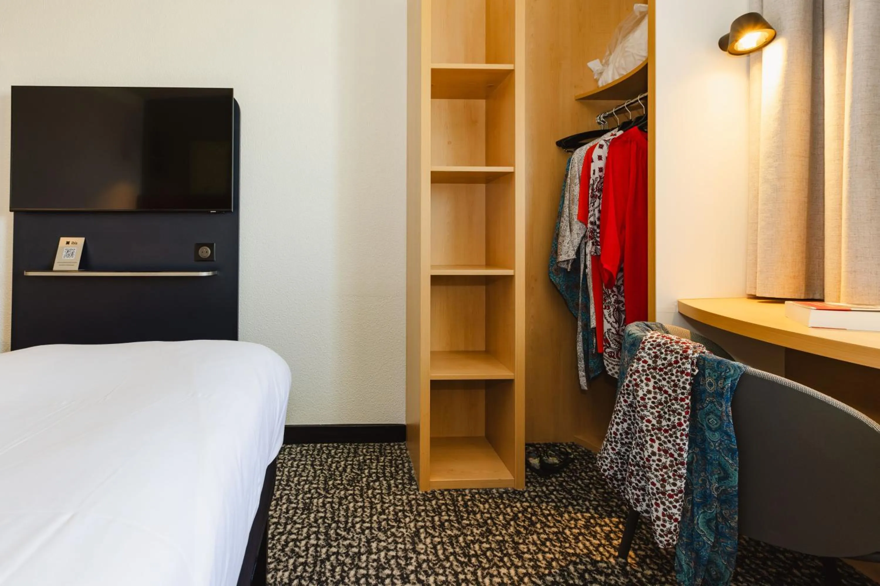 Bed in Hotel ibis Rennes Centre Gare Sud