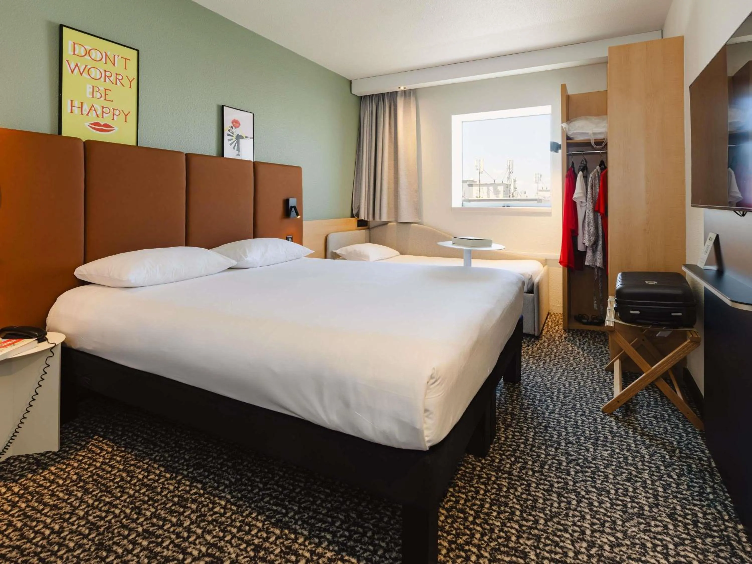 Standard Room with 1 Double and 1 Single Bed in Hotel ibis Rennes Centre Gare Sud