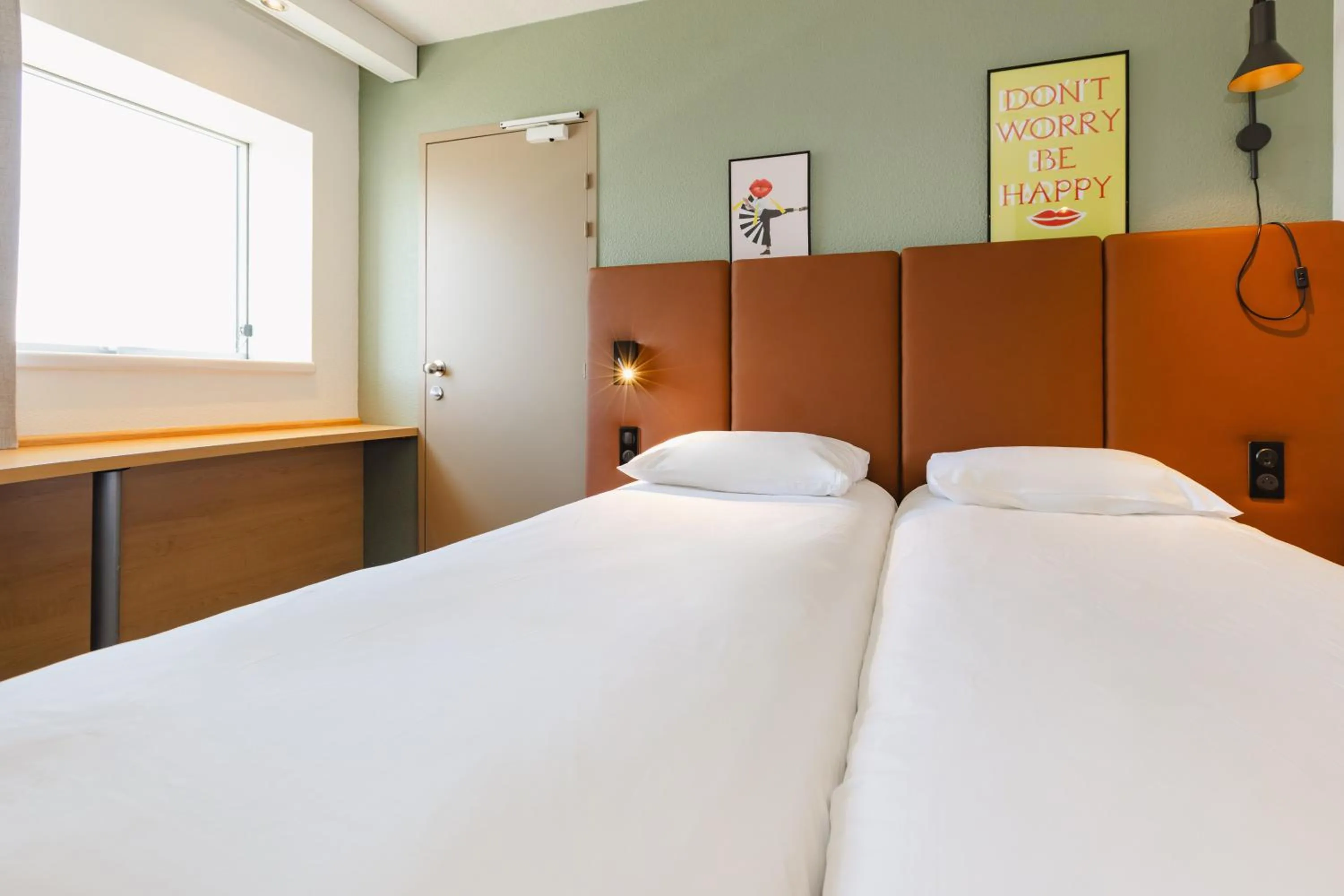 Bed in Hotel ibis Rennes Centre Gare Sud