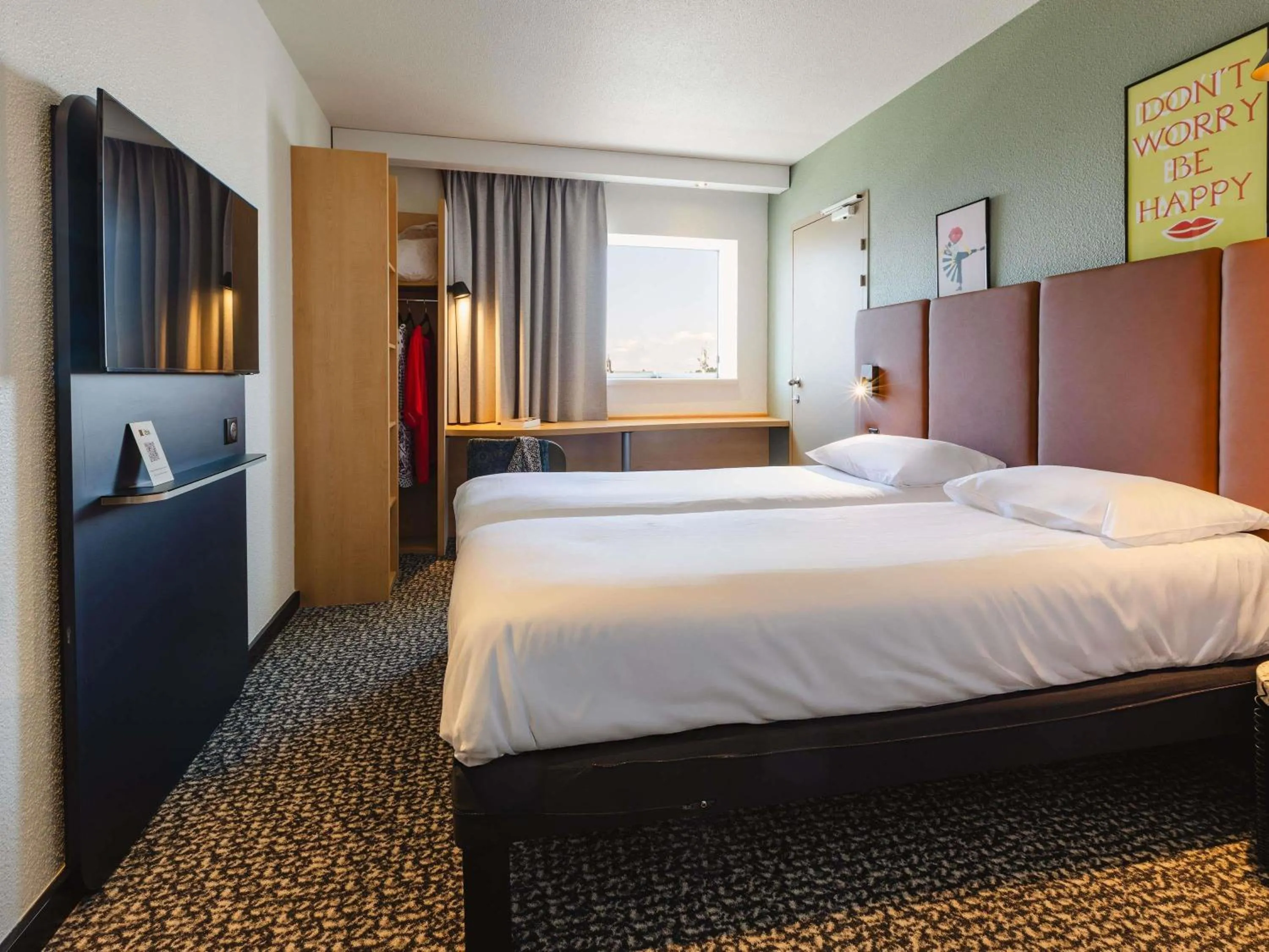 Standard Twin Room in Hotel ibis Rennes Centre Gare Sud