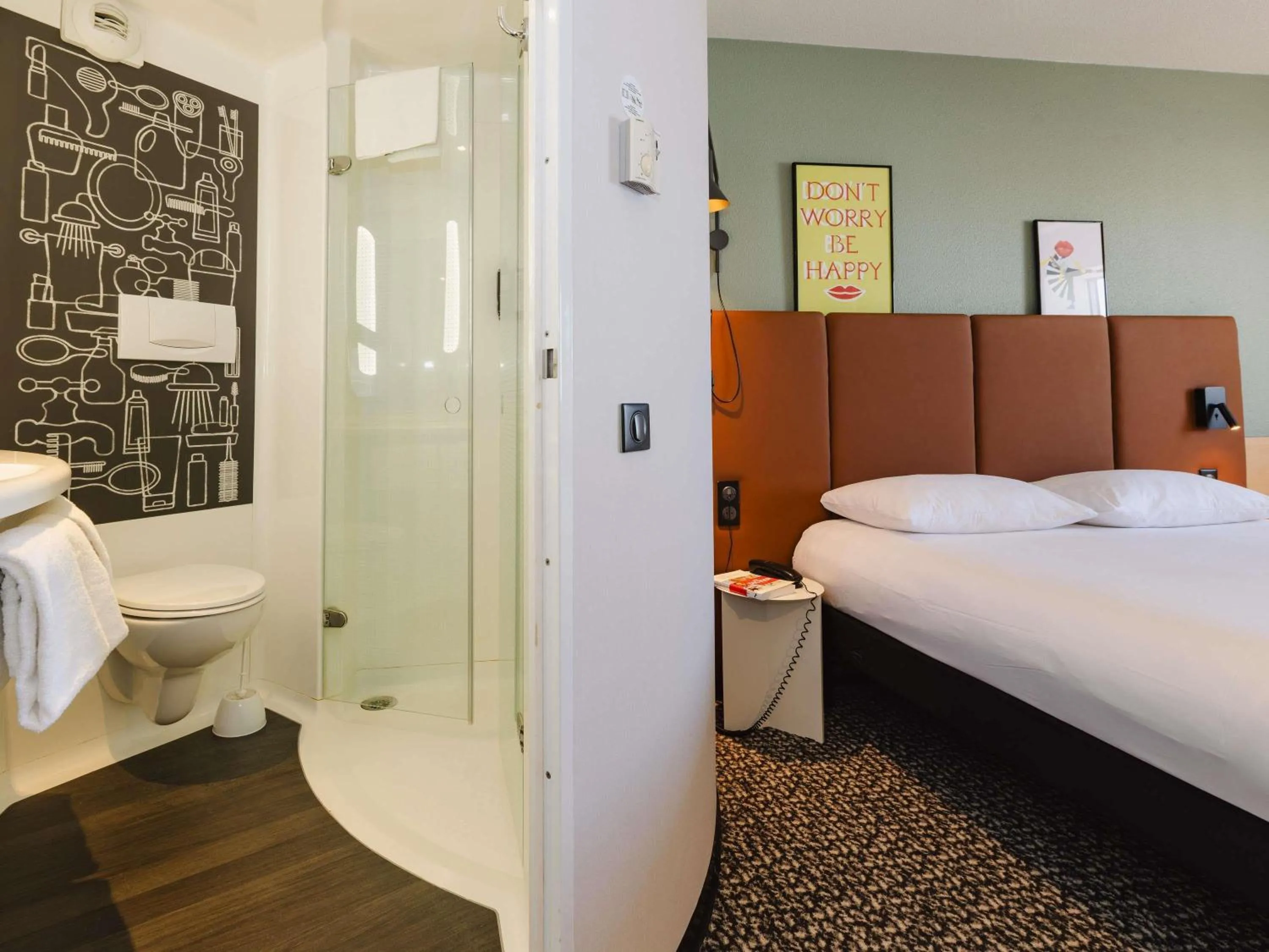 Bedroom, Bed in Hotel ibis Rennes Centre Gare Sud