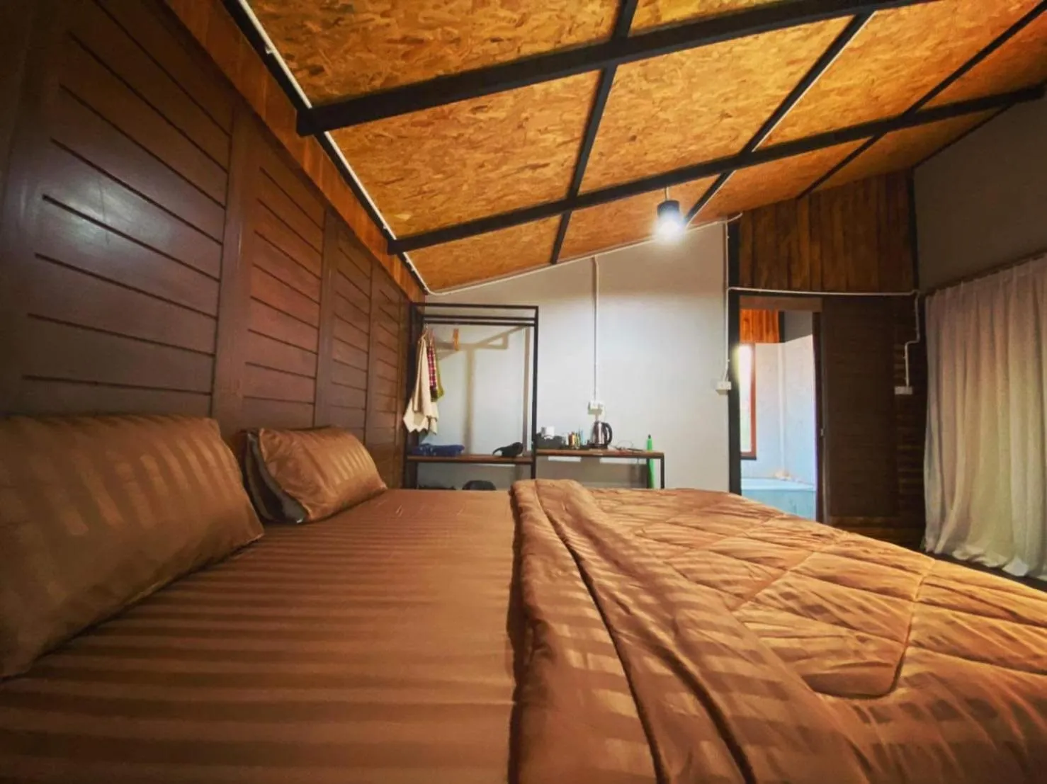 Photo of the whole room, Bed in Kohmook Nurse House