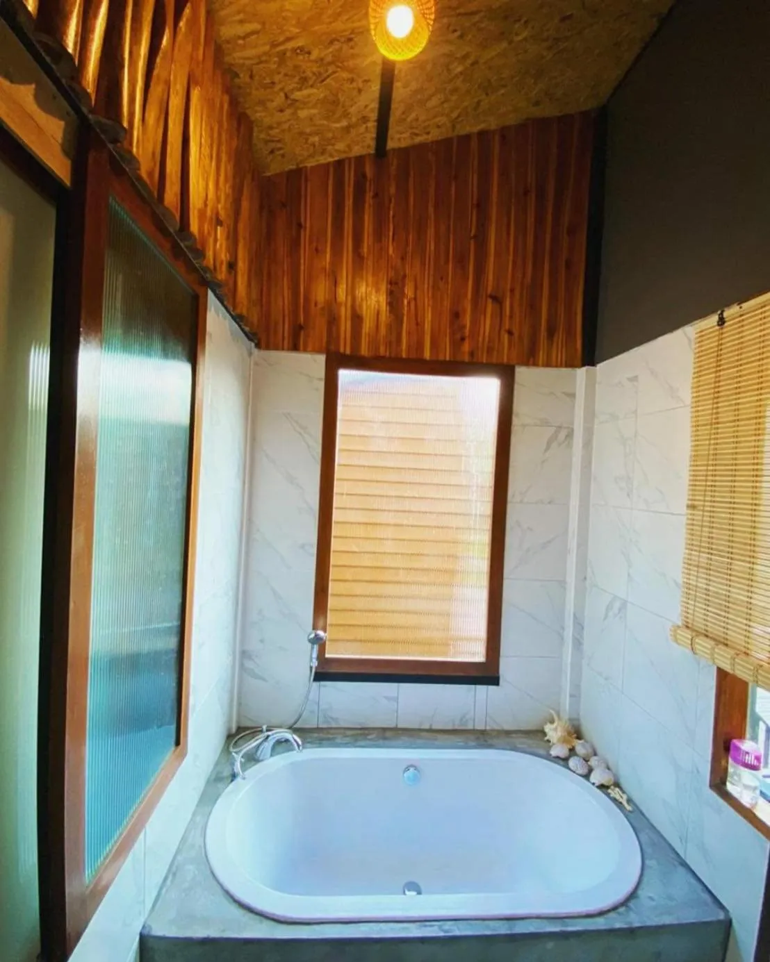 Bathroom in Kohmook Nurse House