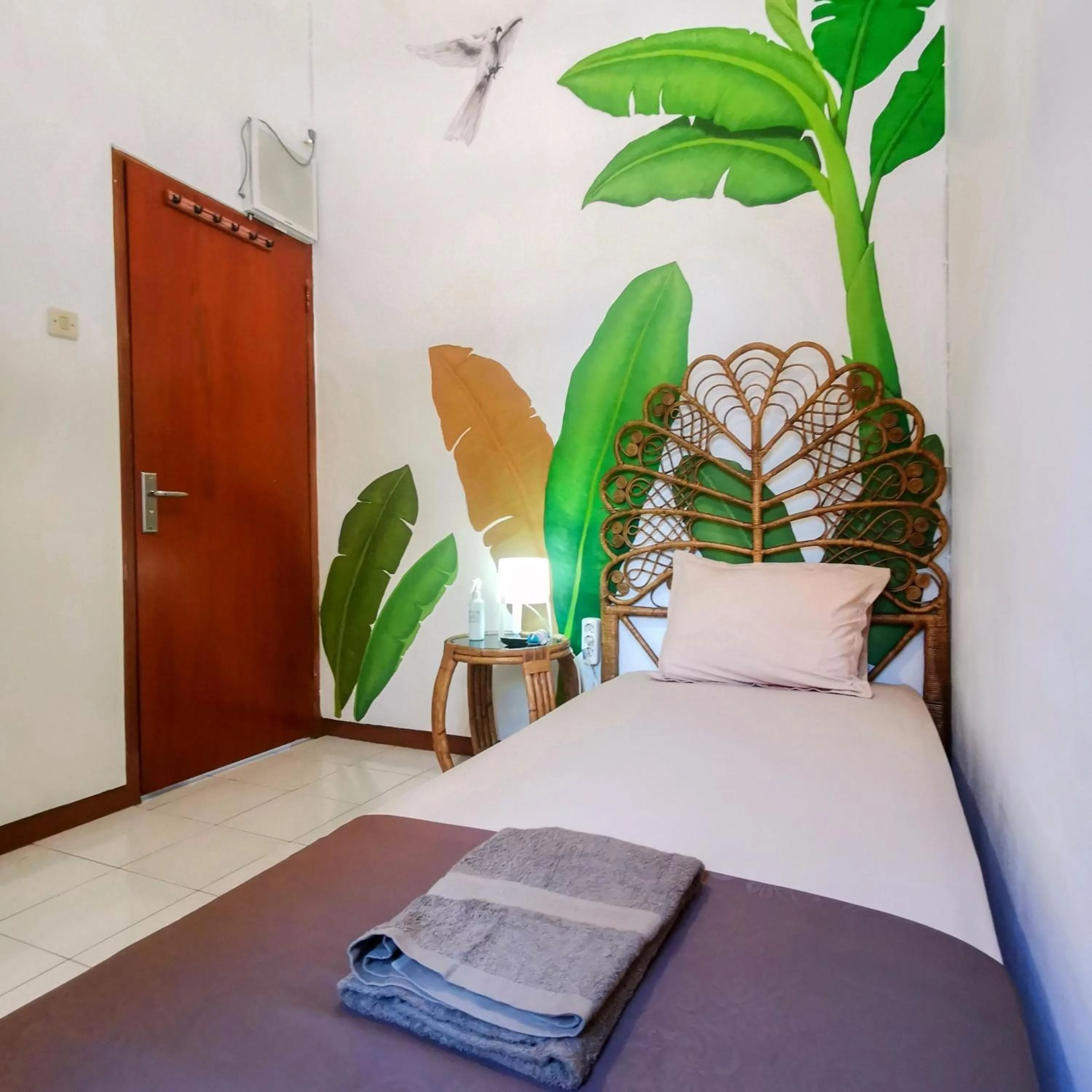 Bedroom, Bed in Snooze Ijen