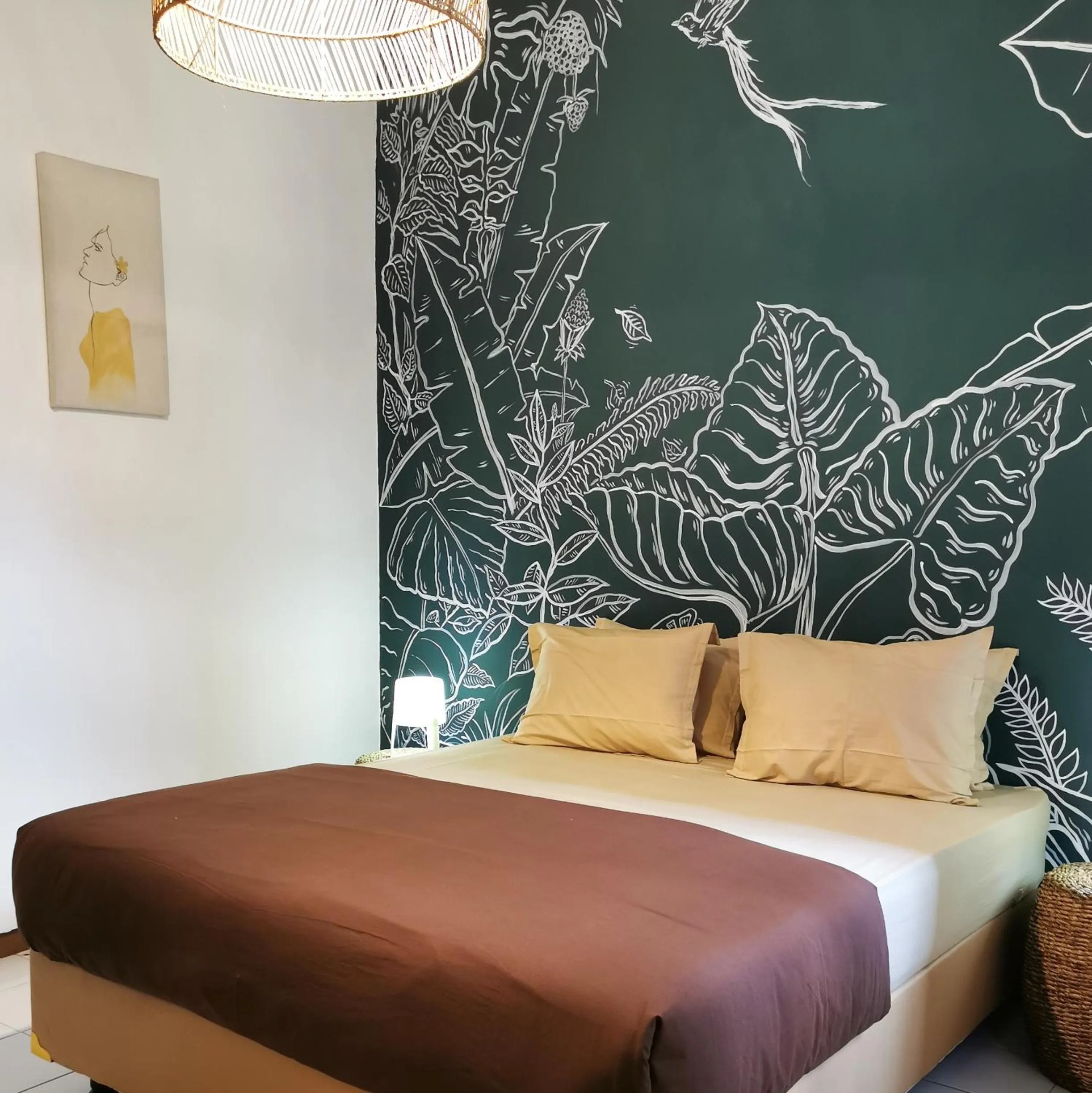 Bedroom, Bed in Snooze Ijen