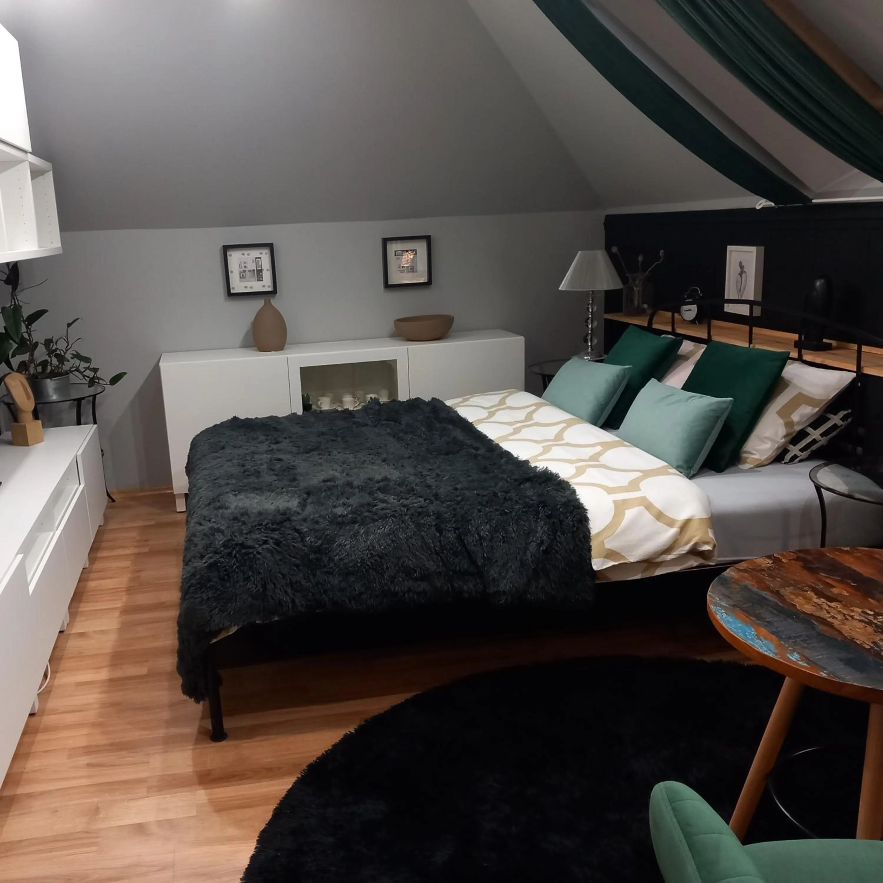 Photo of the whole room, Bed in Dom z Sauną i Jacuzzi- na wyłączność lub pokoje