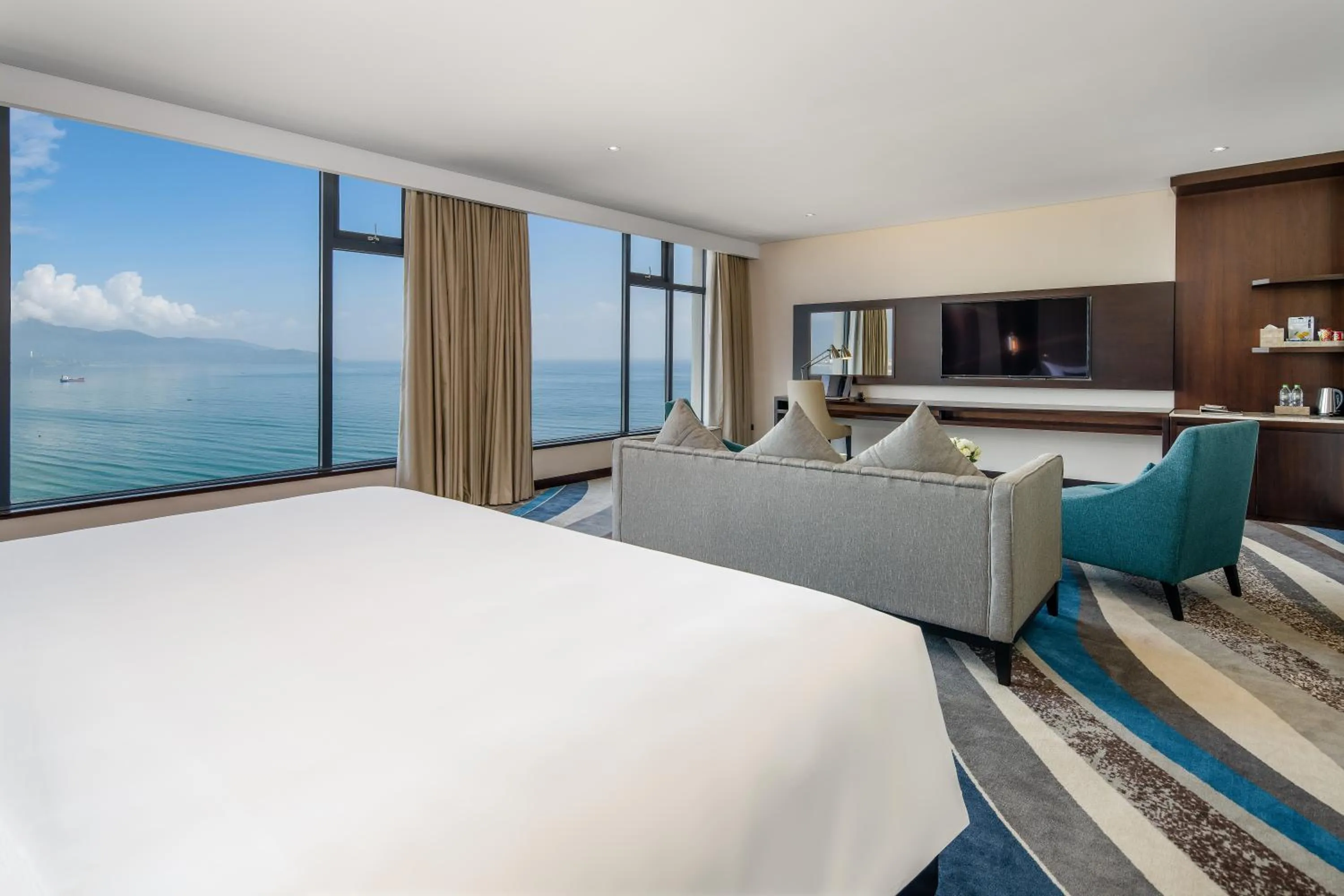 Photo of the whole room, Bed in Minh Toan SAFI Ocean Hotel