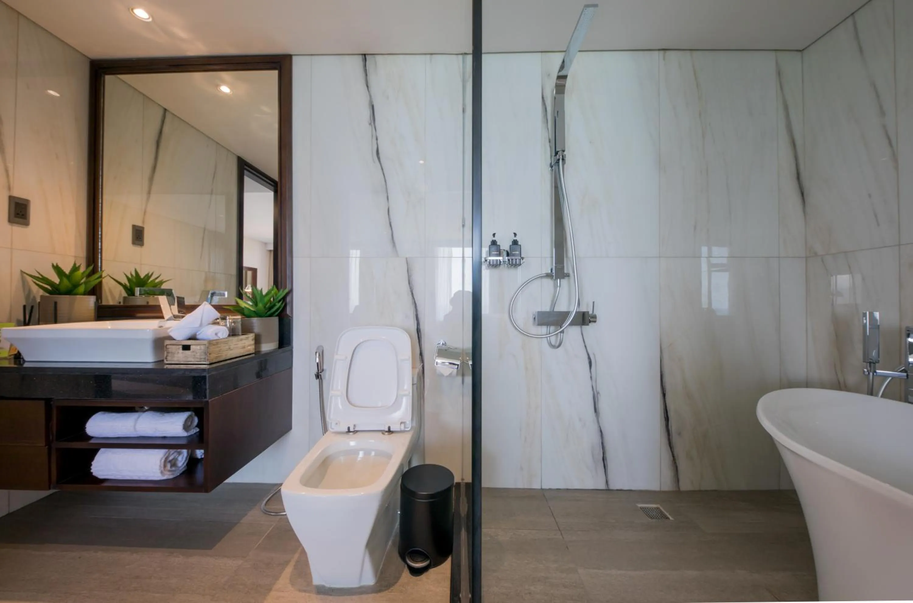 Toilet in Minh Toan SAFI Ocean Hotel