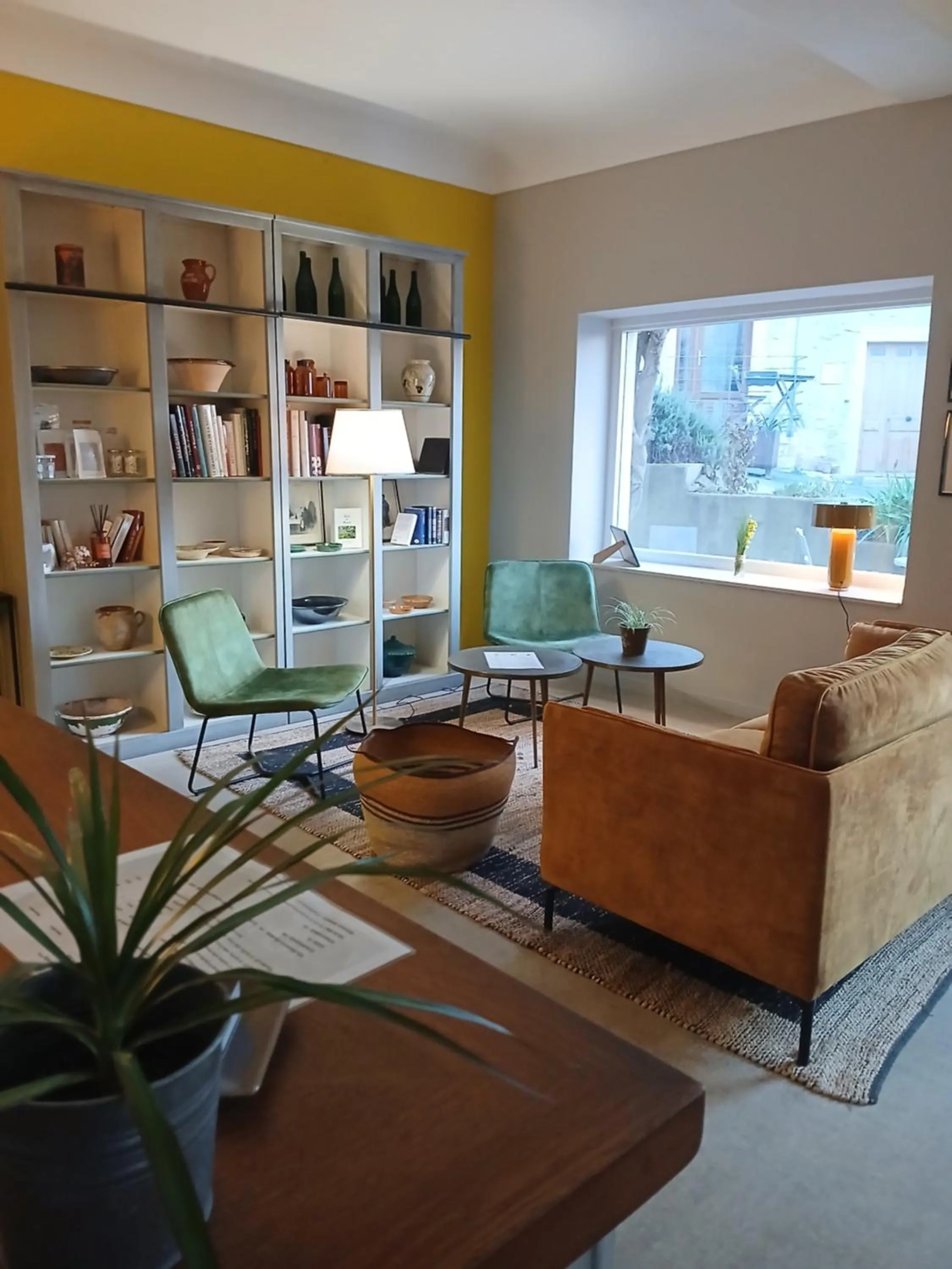 Lobby or reception in Hôtel de Mirmande