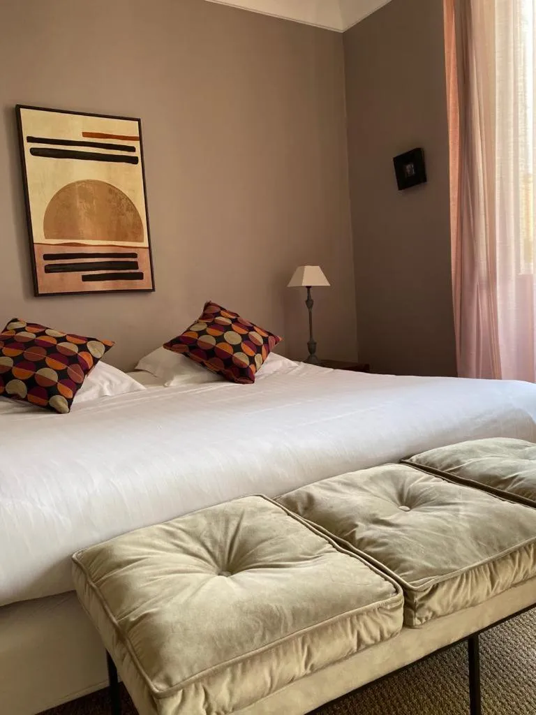 Photo of the whole room, Bed in Hôtel de Mirmande