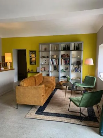 Lobby or reception in Hôtel de Mirmande