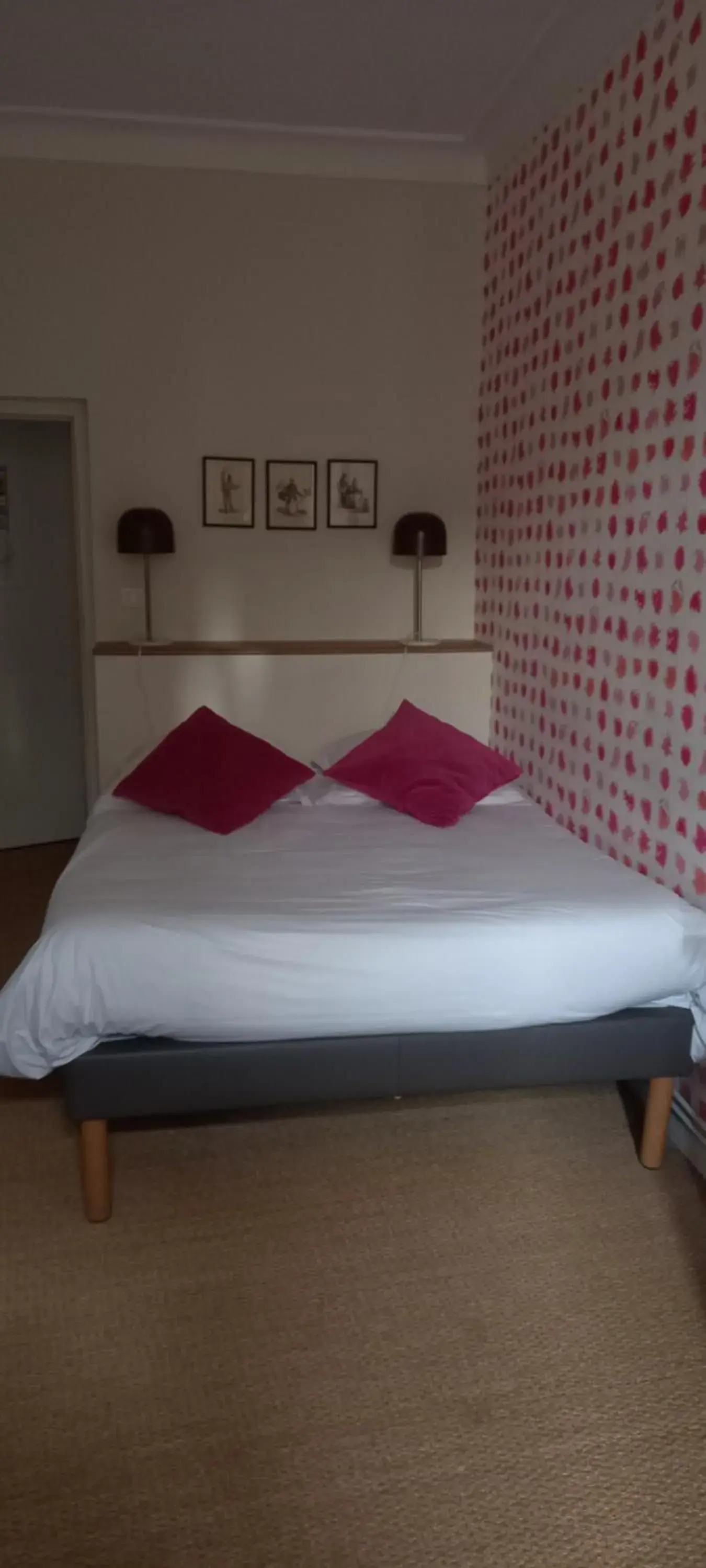 Double Room in Hôtel de Mirmande Double Room in Hôtel de Mirmande