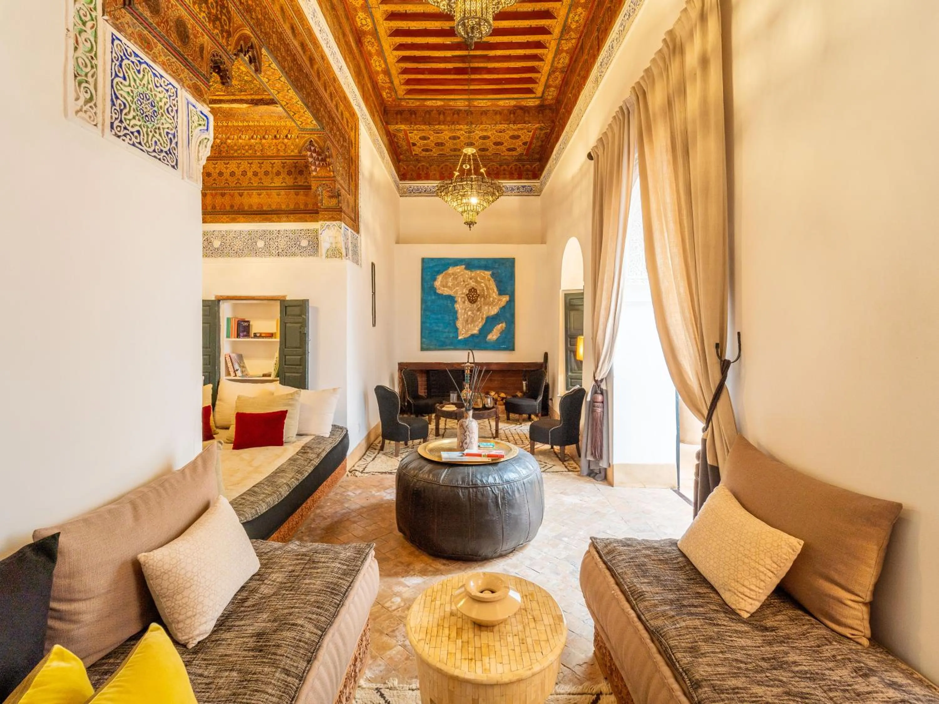 Property building in Dar Assiya