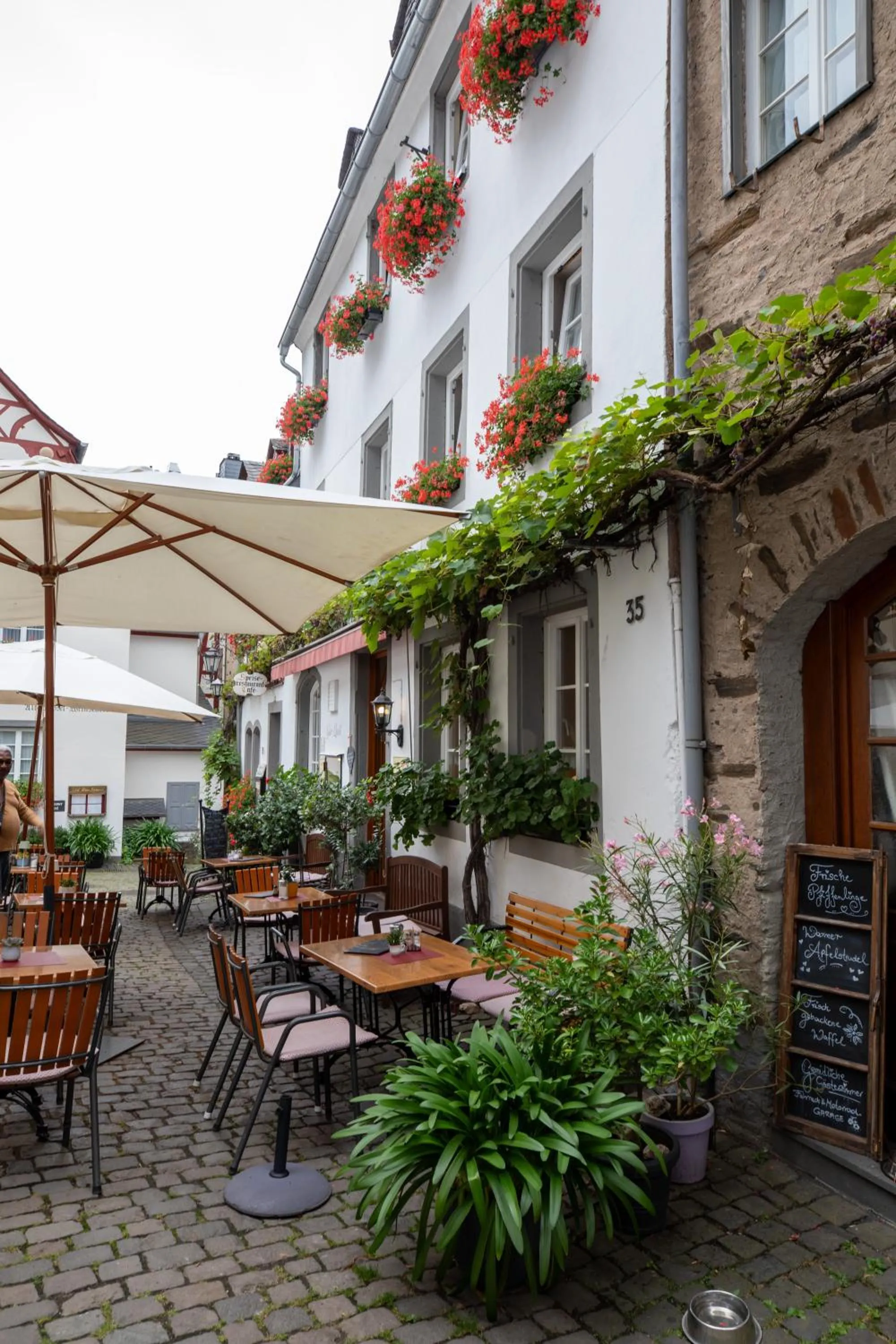 Restaurant/places to eat in Hotel Gästehaus auf der Lay