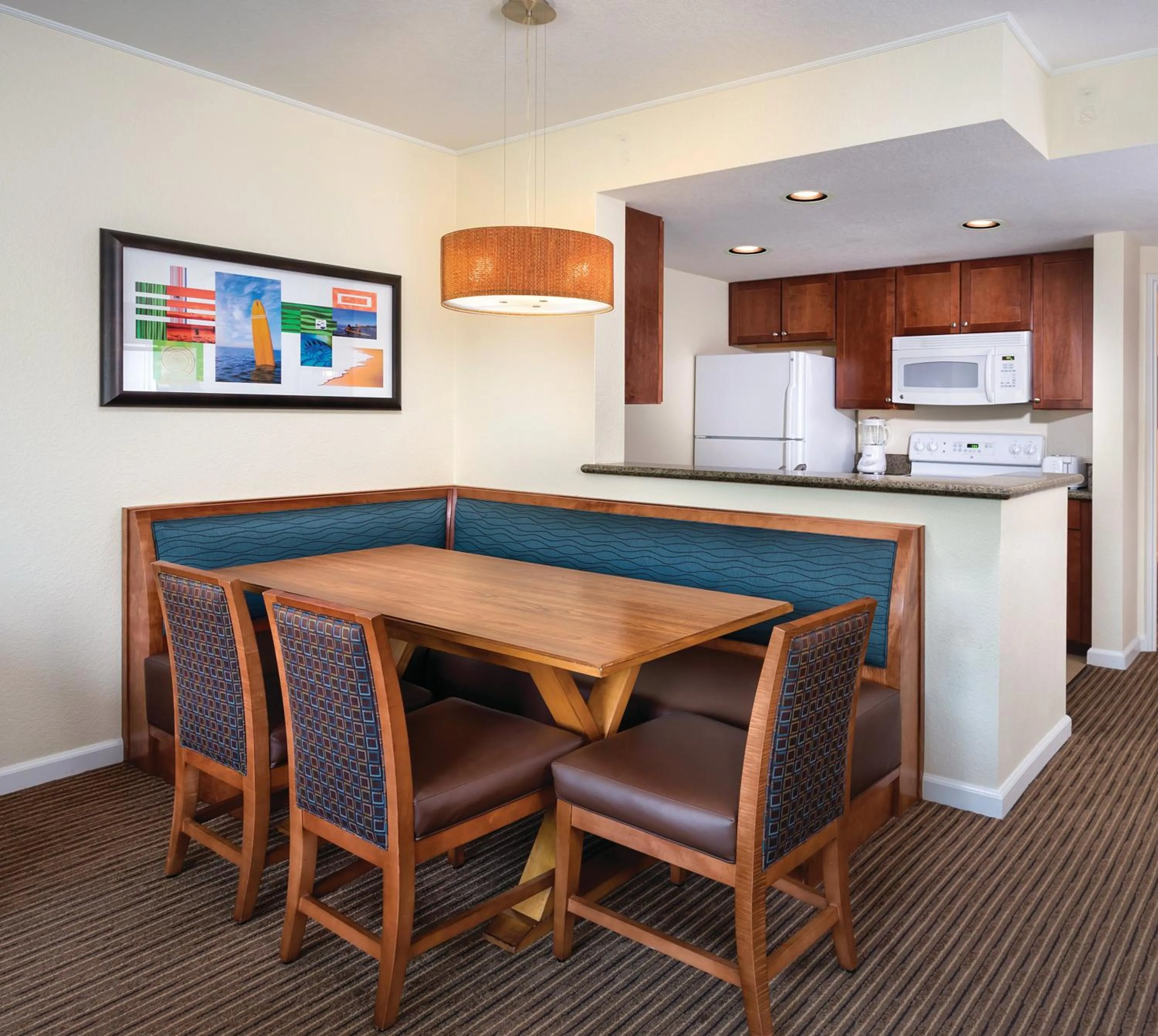 Food and drinks in Club Wyndham Oceanside Pier Resort