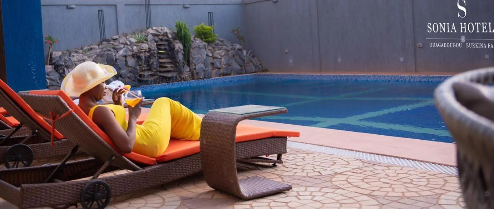 Swimming pool in Sonia Hotel