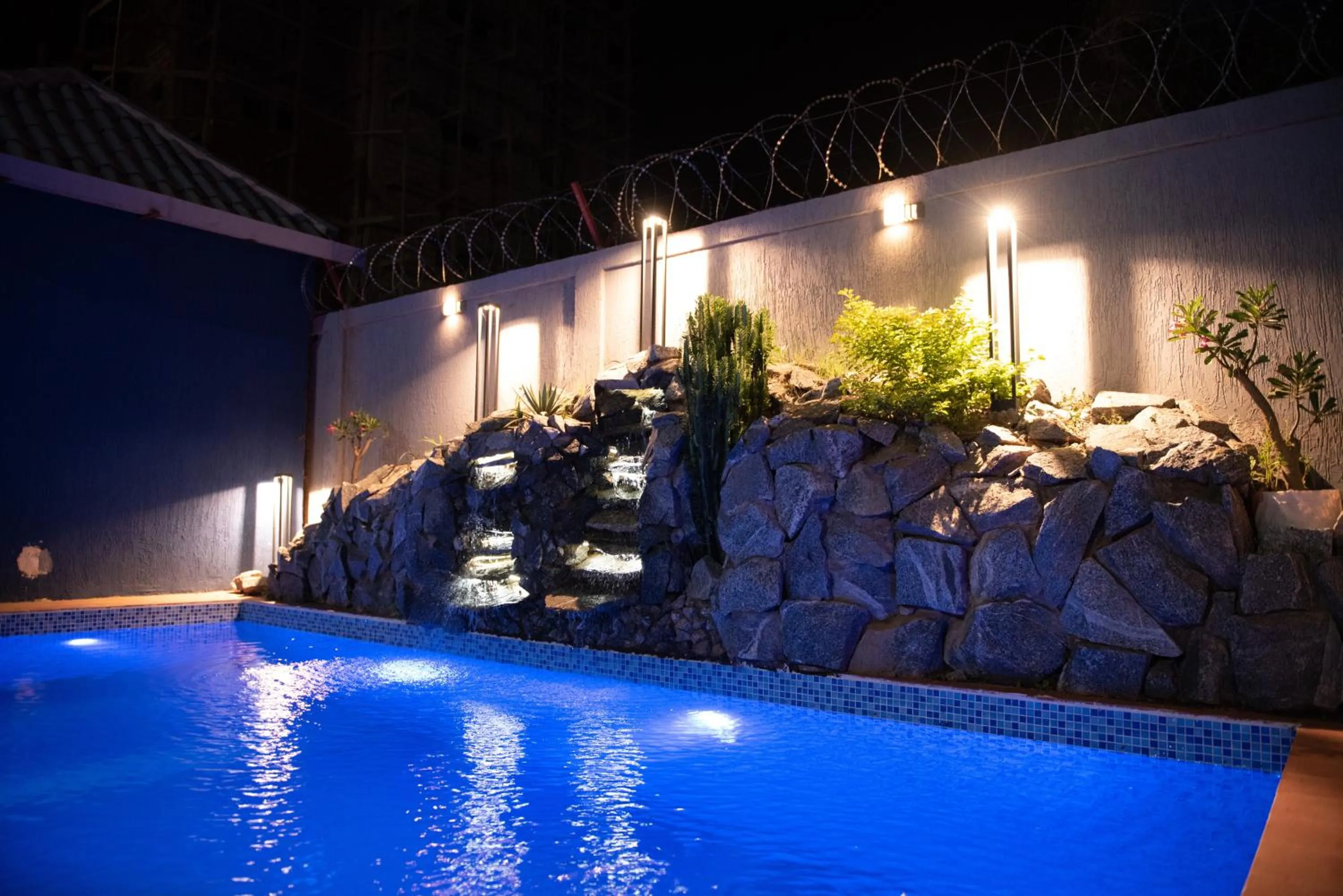 Swimming pool in Sonia Hotel