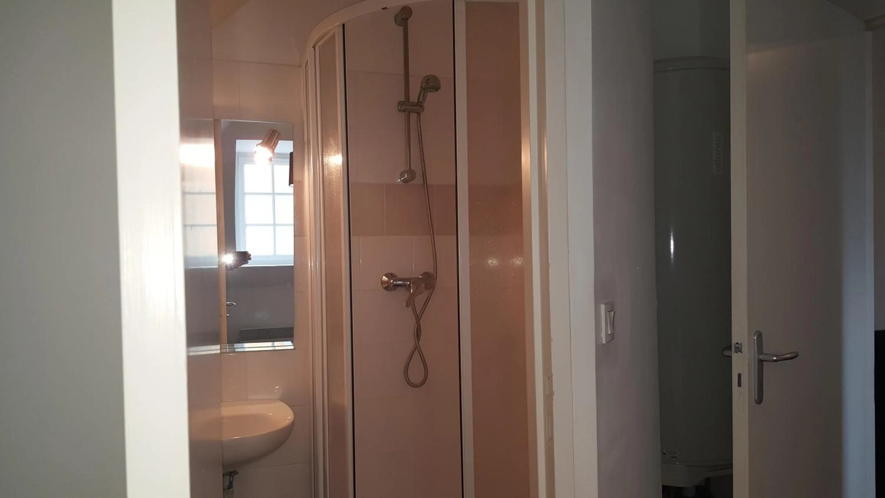 Bathroom in Au Pigeon Blanc