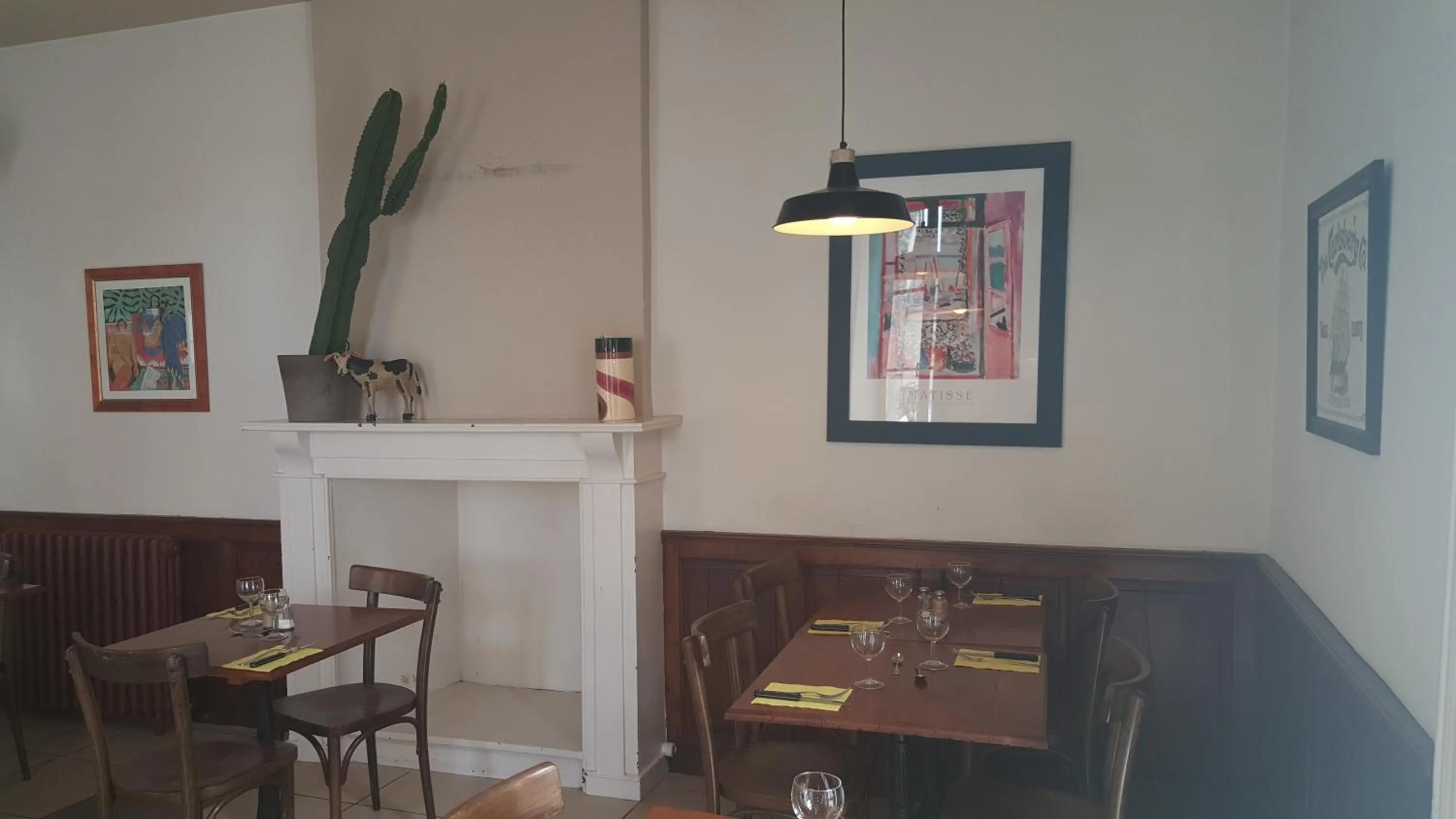 Restaurant/places to eat in Au Pigeon Blanc