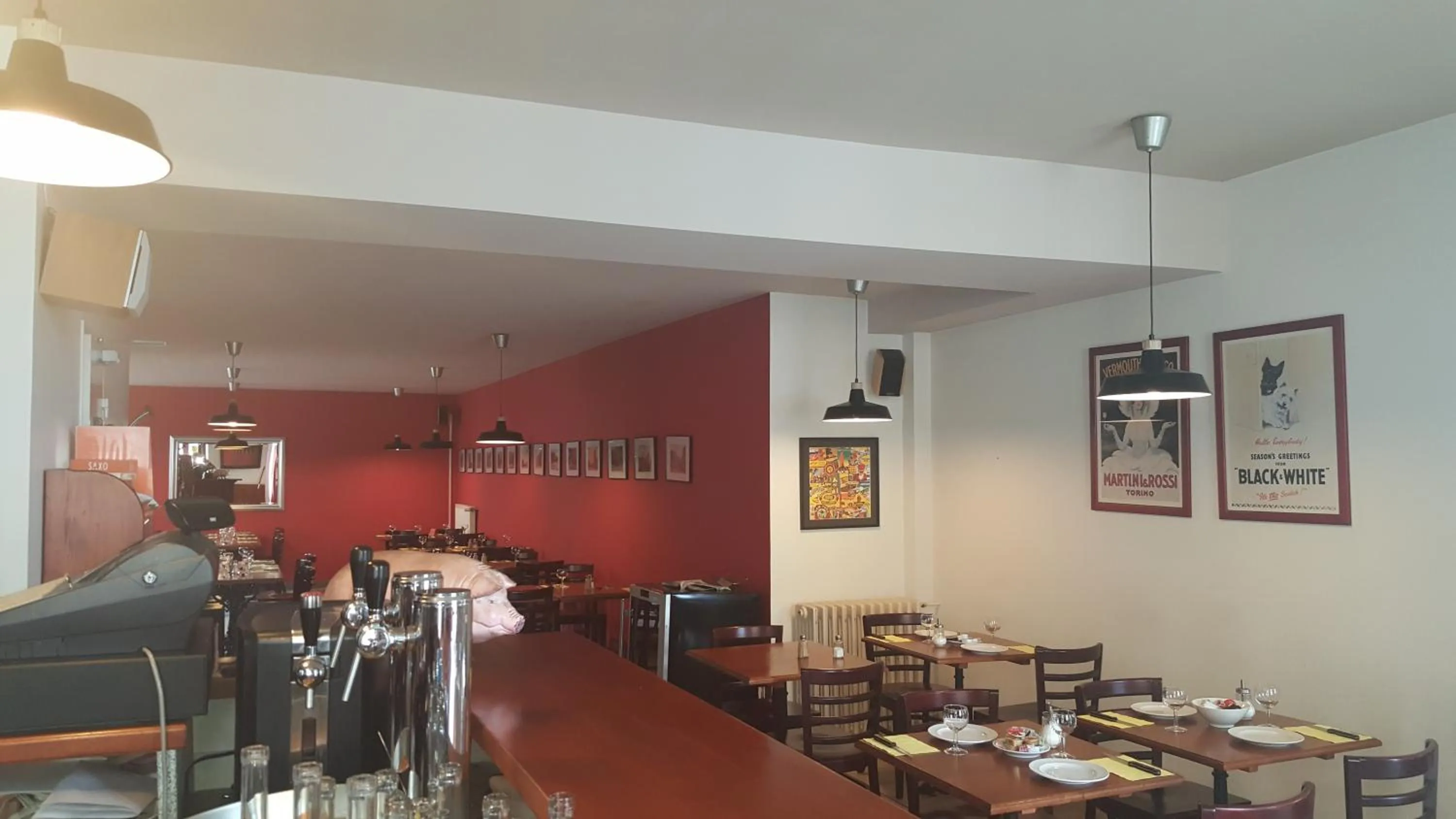 Restaurant/places to eat in Au Pigeon Blanc