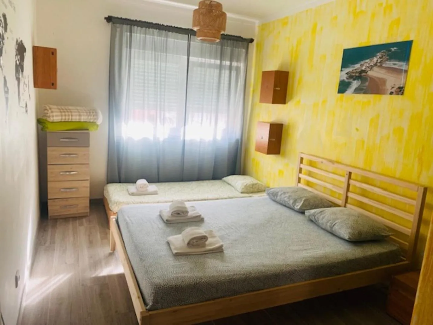 Bedroom, Bed in SwordFish Eco-House Peniche