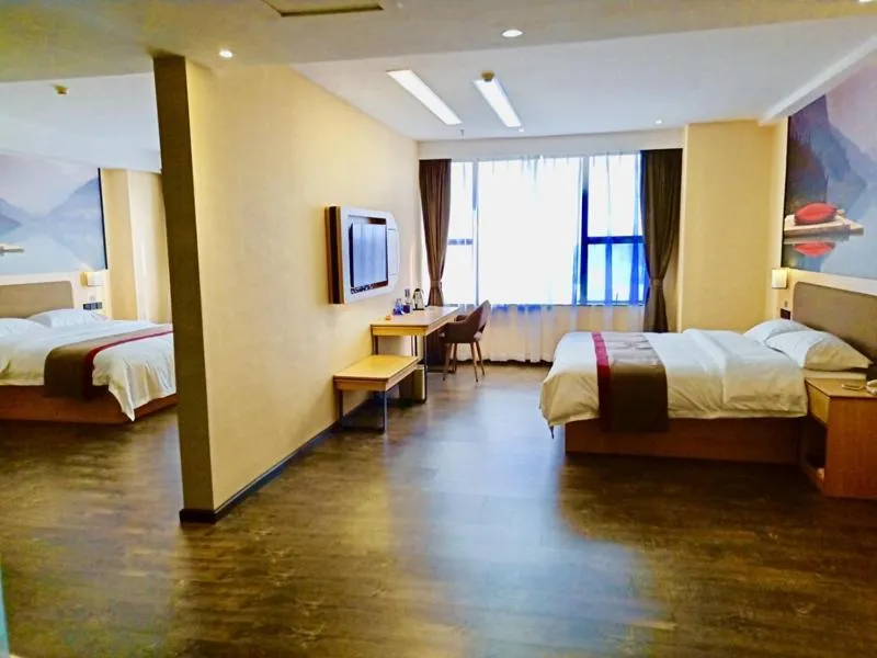 Bed in Thank Inn Plus Hotel Guangdong Dongguan Zhongtang Town Daxinwei Road