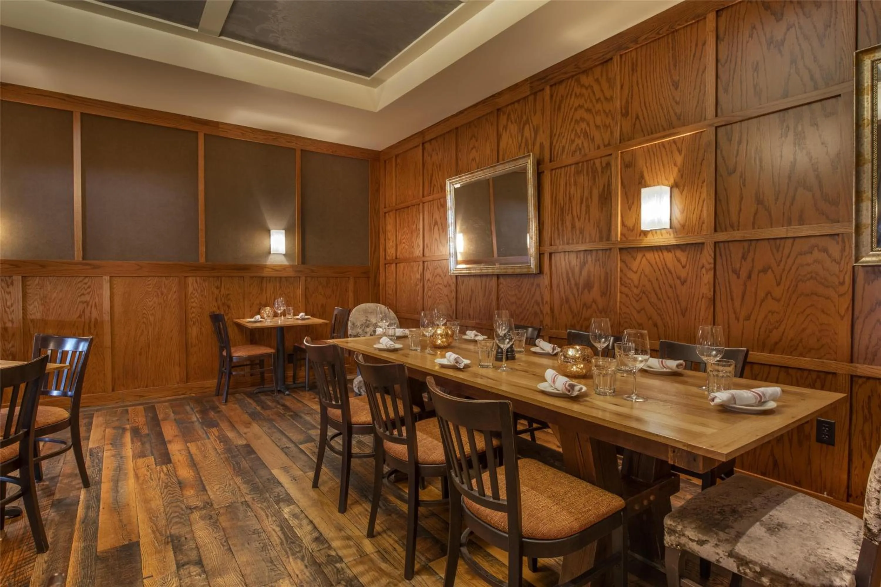 Restaurant/places to eat in Best Western Plus The Normandy Inn & Suites