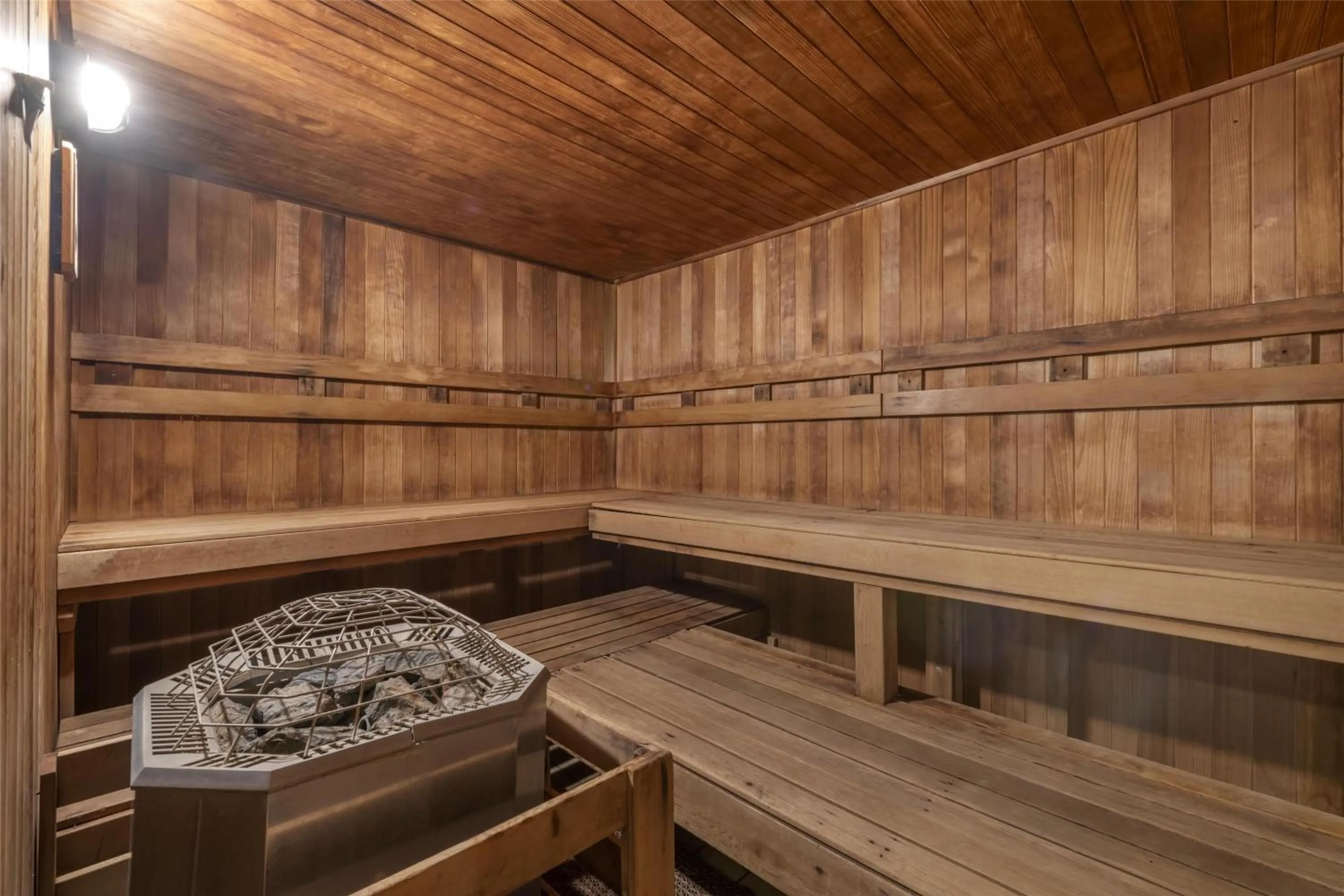 Spa and wellness centre/facilities in Best Western Plus The Normandy Inn & Suites