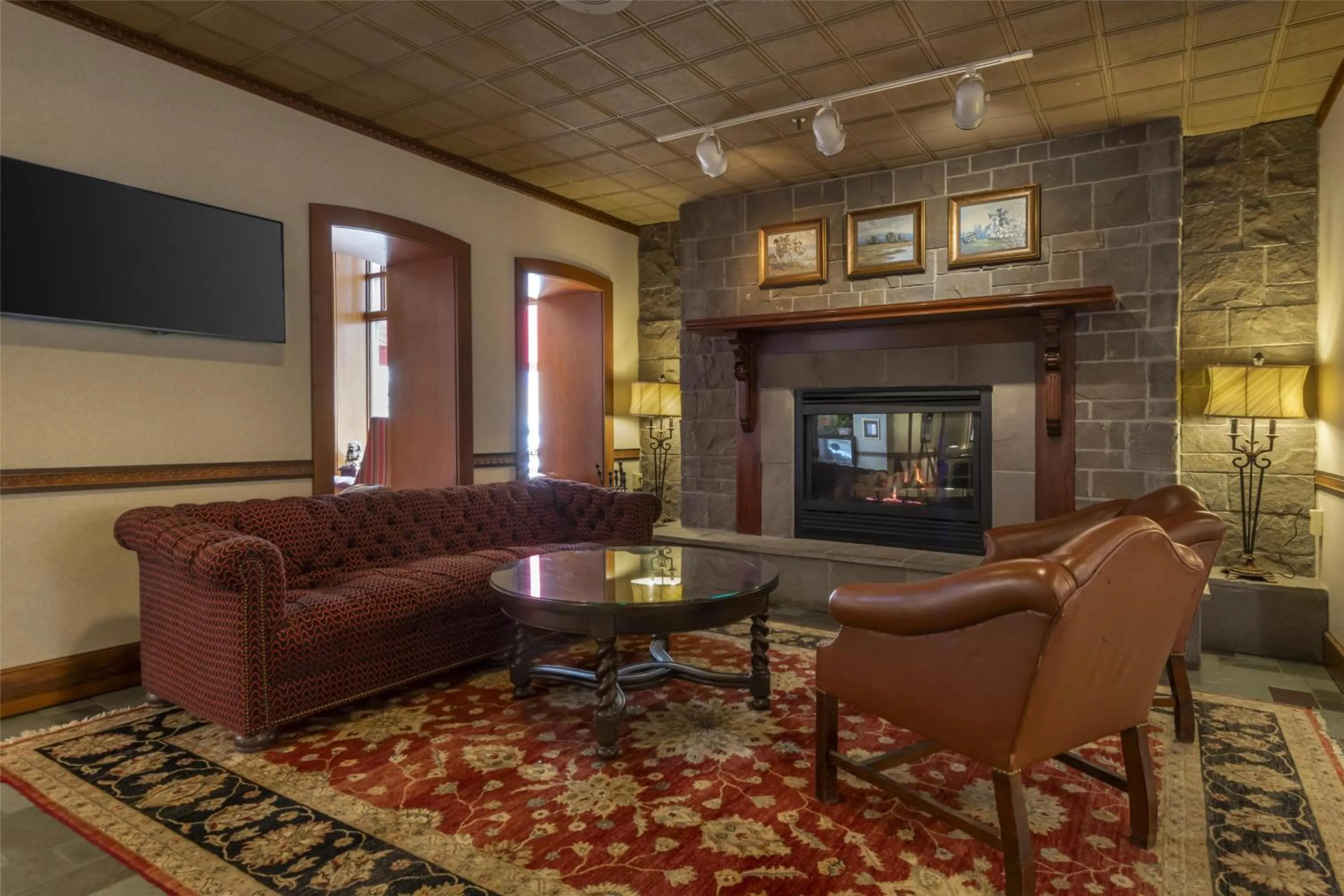 Lobby or reception in Best Western Plus The Normandy Inn & Suites