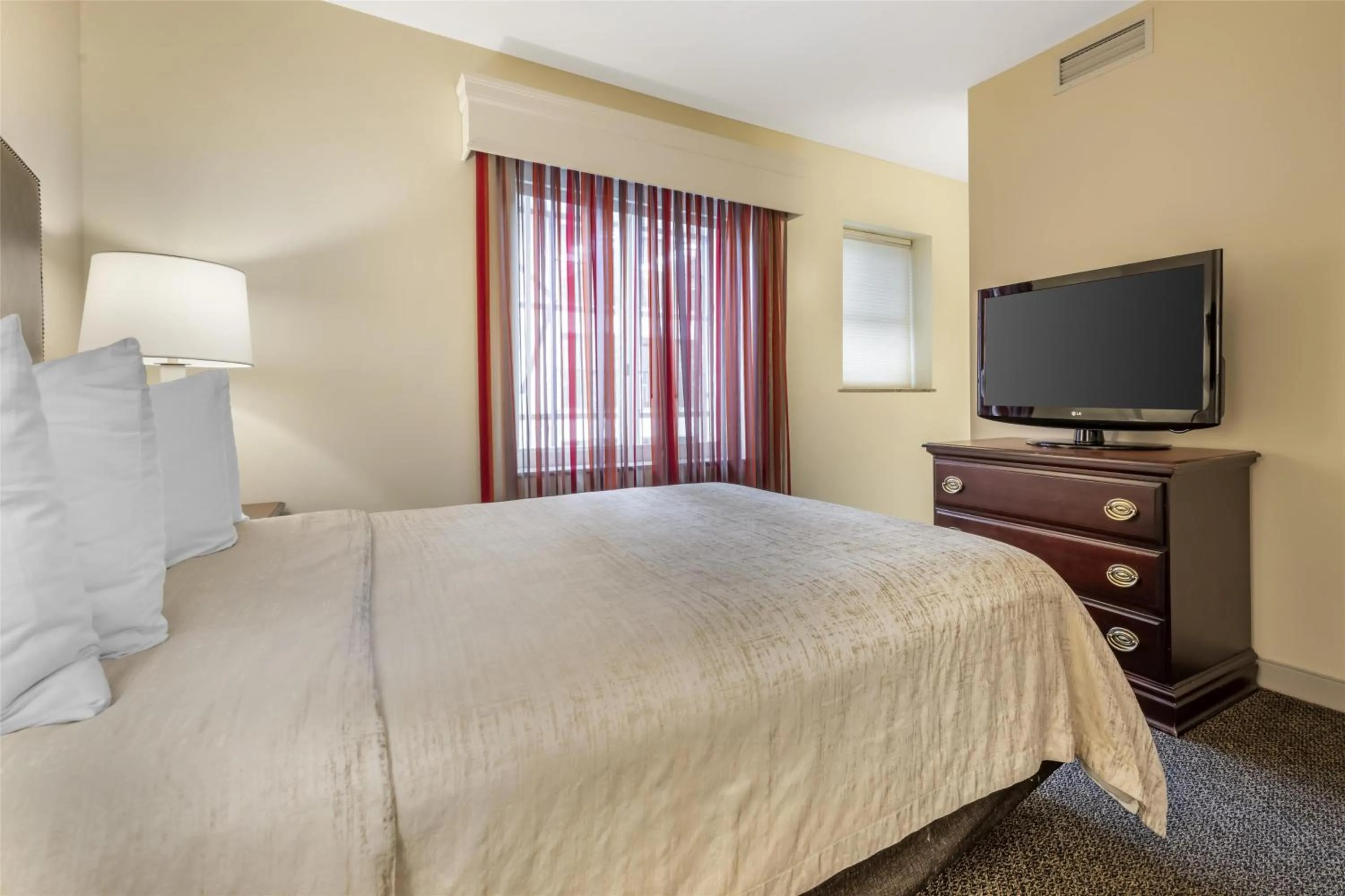Photo of the whole room, Bed in Best Western Plus The Normandy Inn & Suites