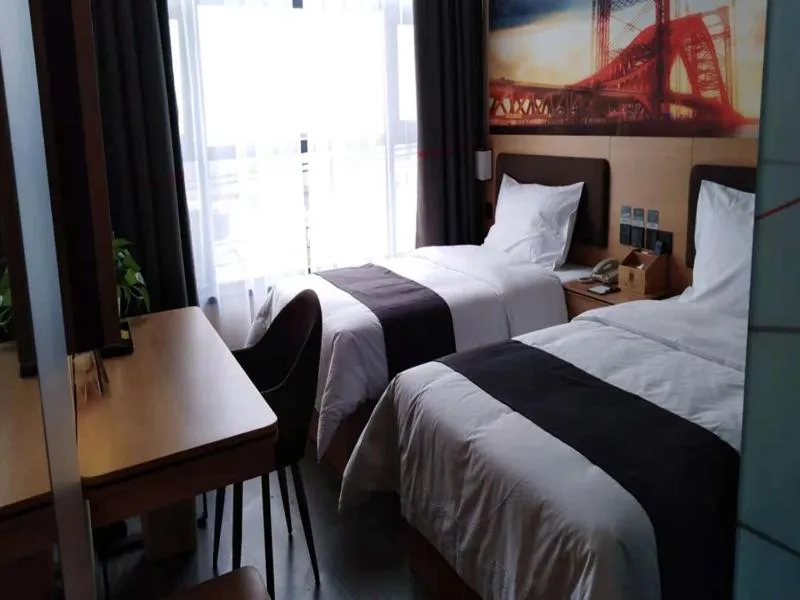 Bed in Thank Inn Plus Hotel Henan Kaifeng Tongxu county Renmin Road