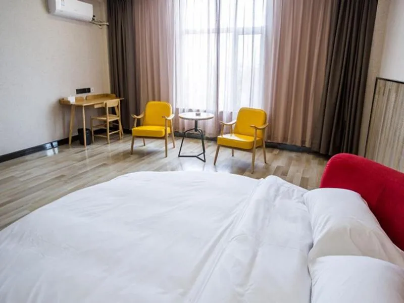 Bed in Up And In Shandong Qingdao Jiaozhou Lanzhou East Road New Bus Station