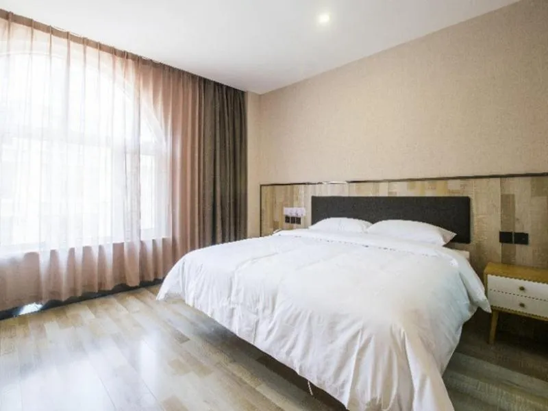 Bed in Up And In Shandong Qingdao Jiaozhou Lanzhou East Road New Bus Station