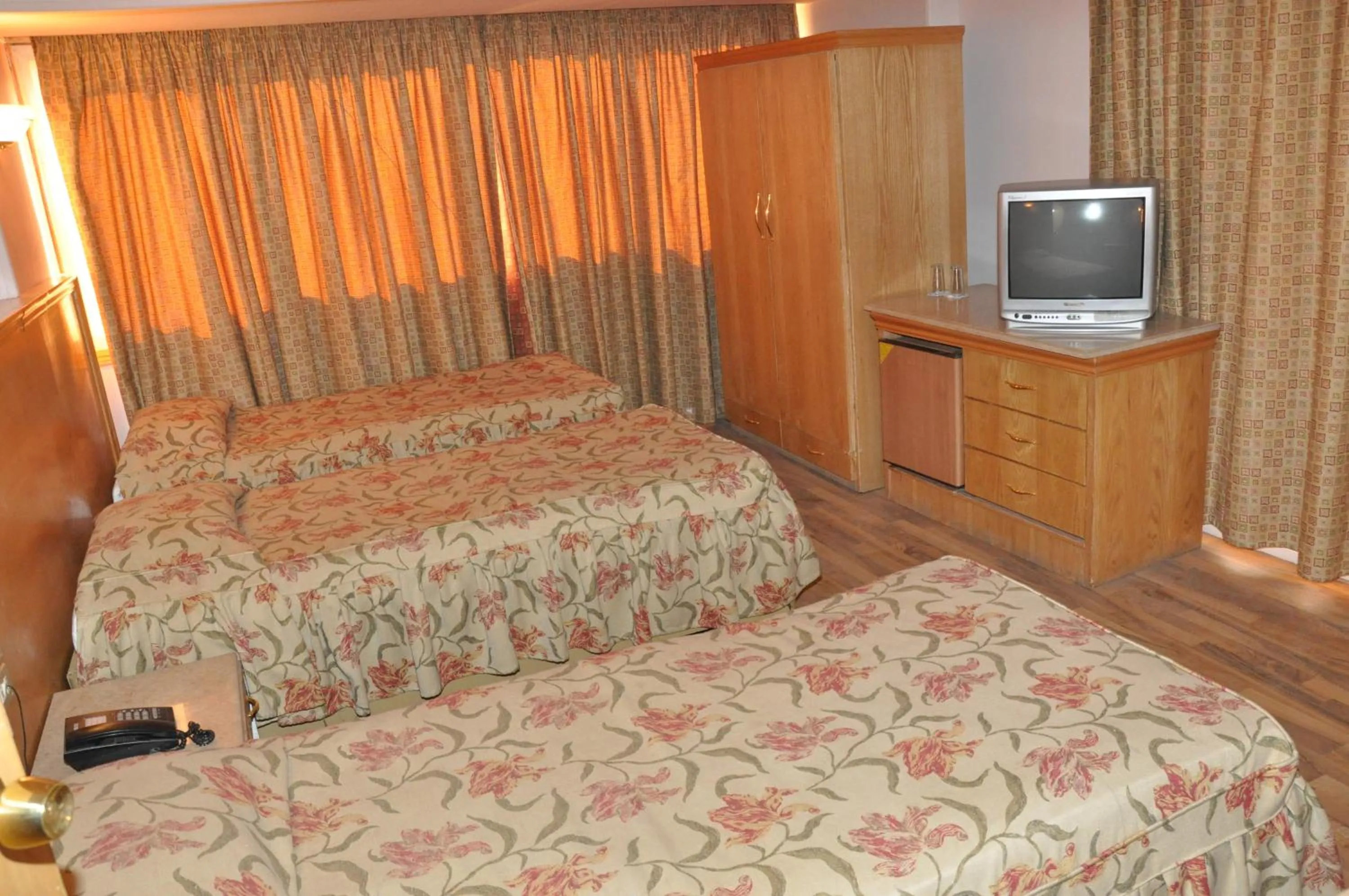 Triple Room in Caesars Palace Hotel