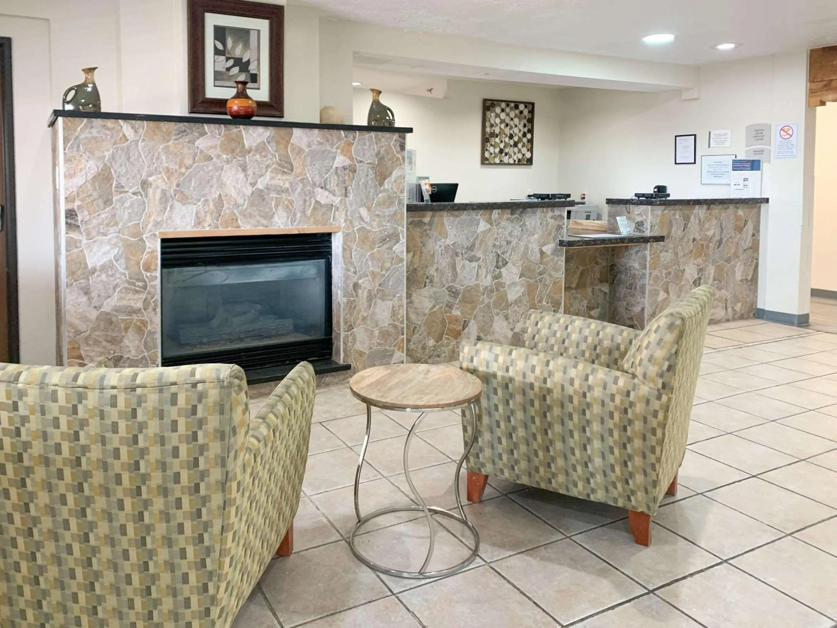 Lobby or reception in Quality Inn Albuquerque East I-40 Juan Tabo Exit