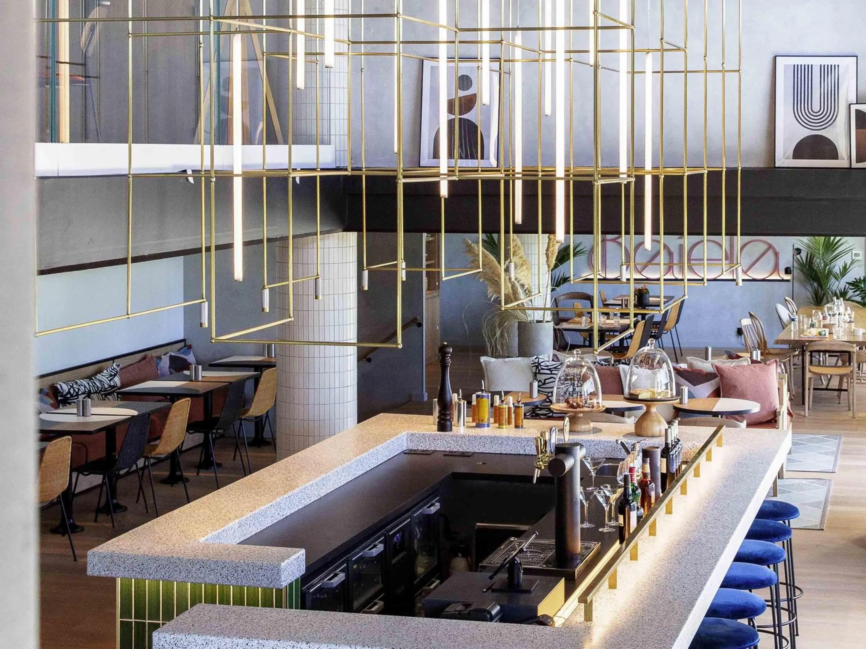 Restaurant/places to eat in ibis Nice Aéroport Promenade des Anglais