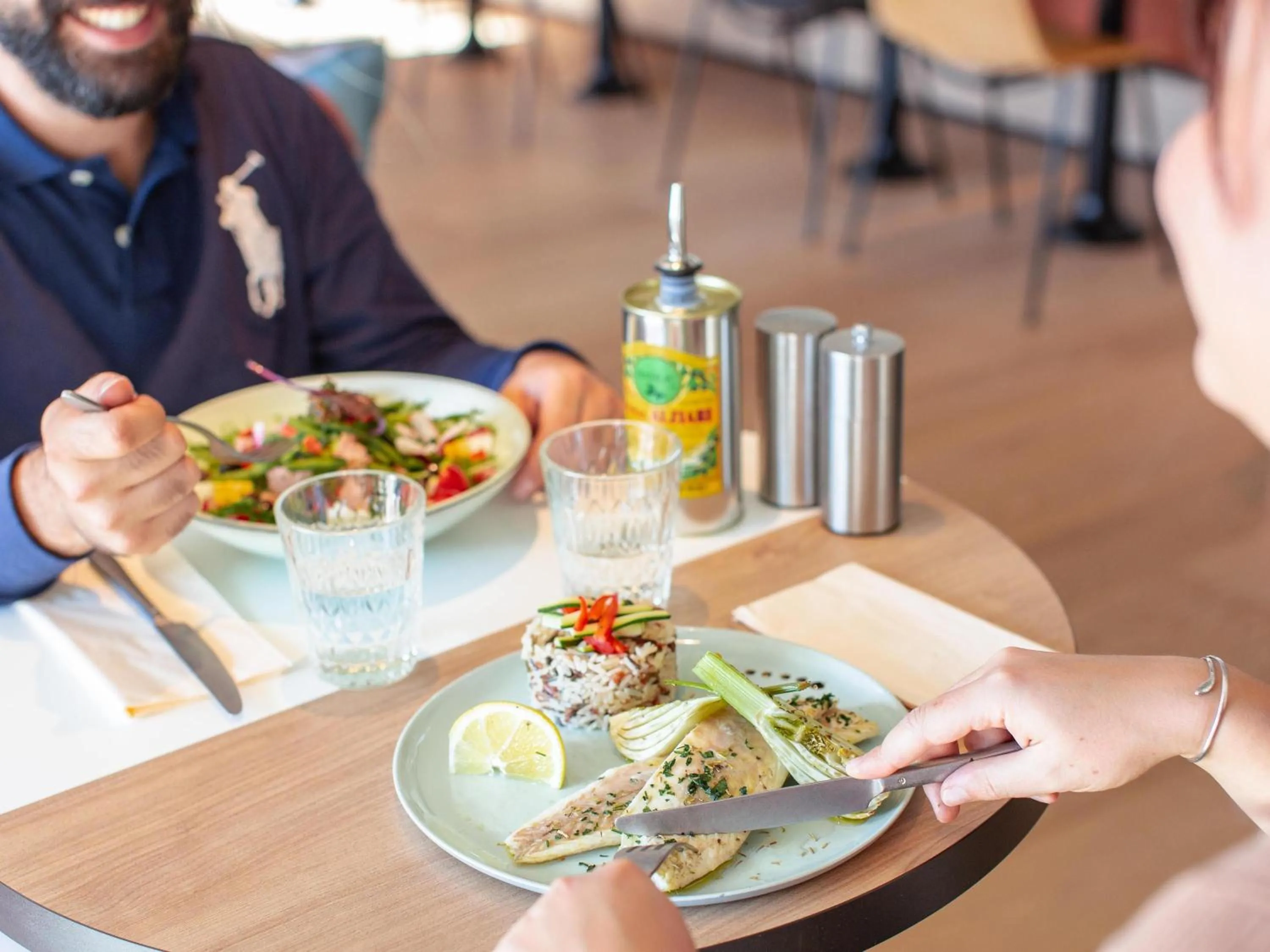 Restaurant/places to eat in ibis Nice Aéroport Promenade des Anglais