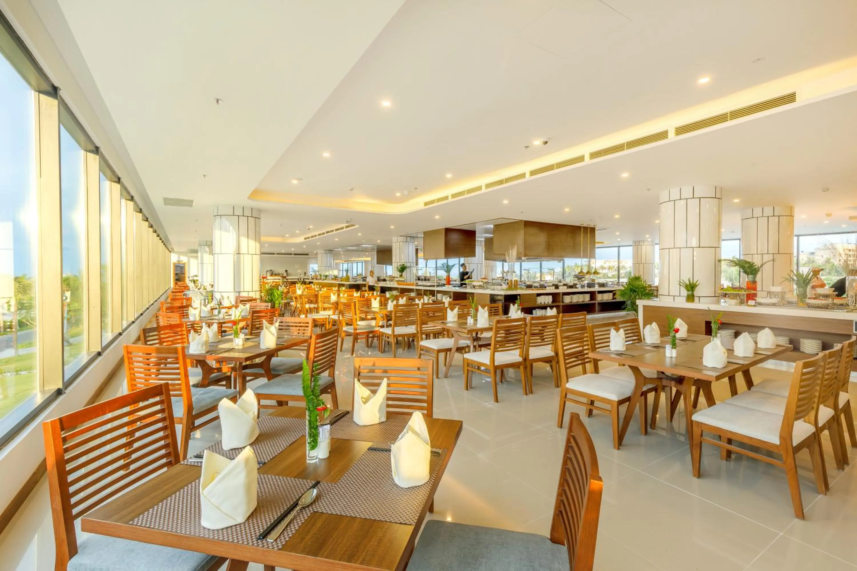 Restaurant/places to eat in Selectum Noa Resort Cam Ranh