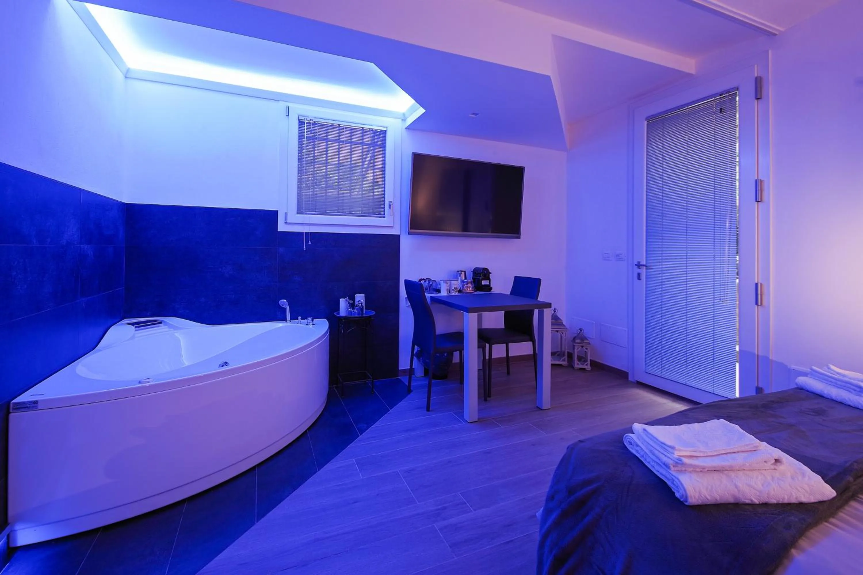 TV and multimedia, Bed in B&BO la Frasca