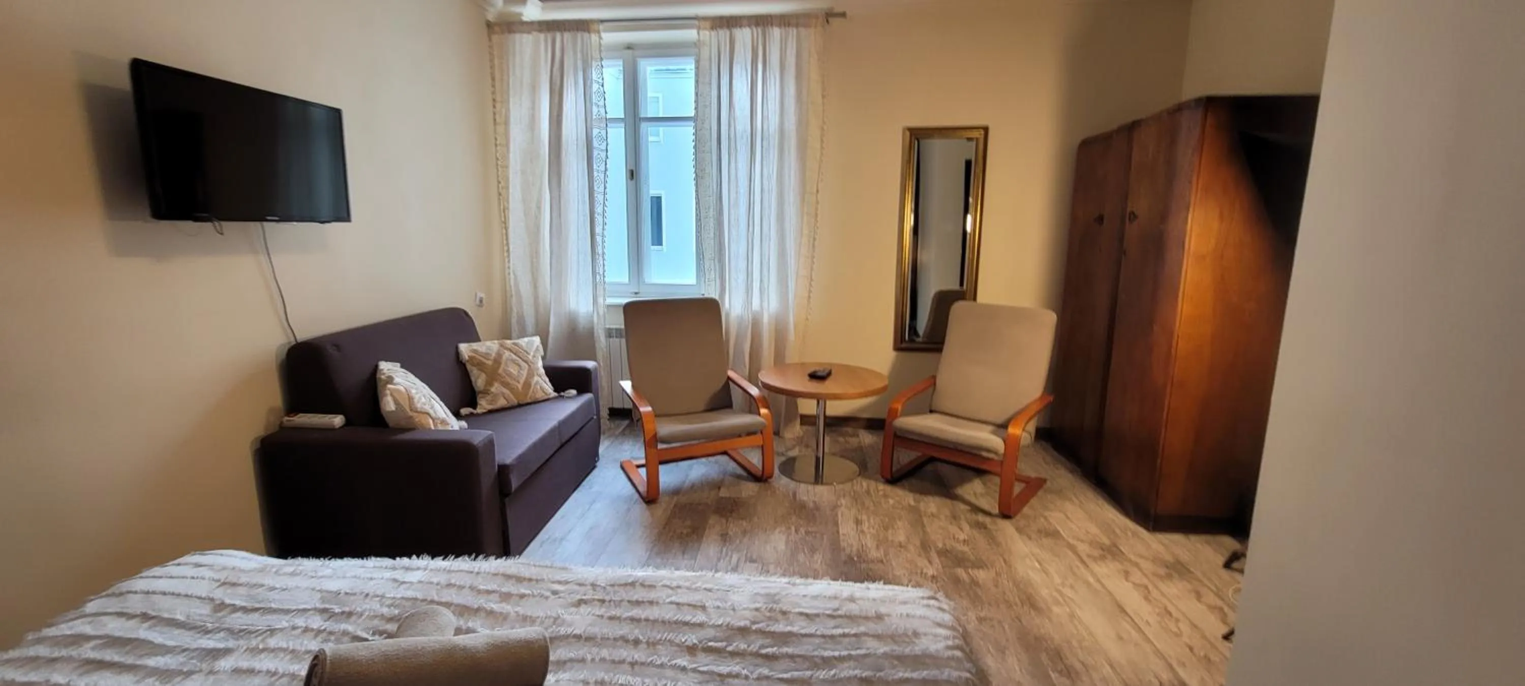 Chmielna 5 Rooms & Apartments