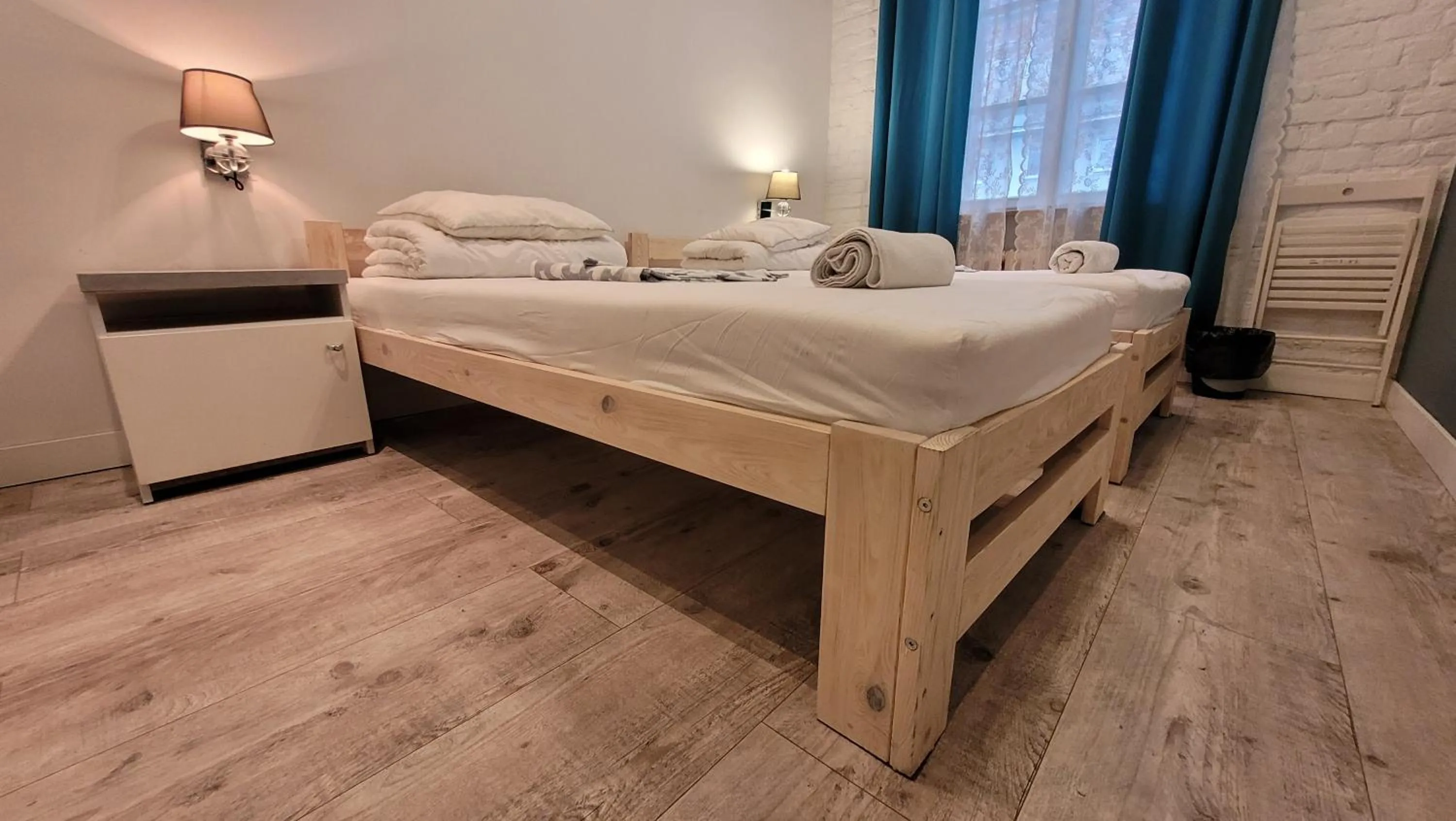Bed in Chmielna 5 Rooms & Apartments