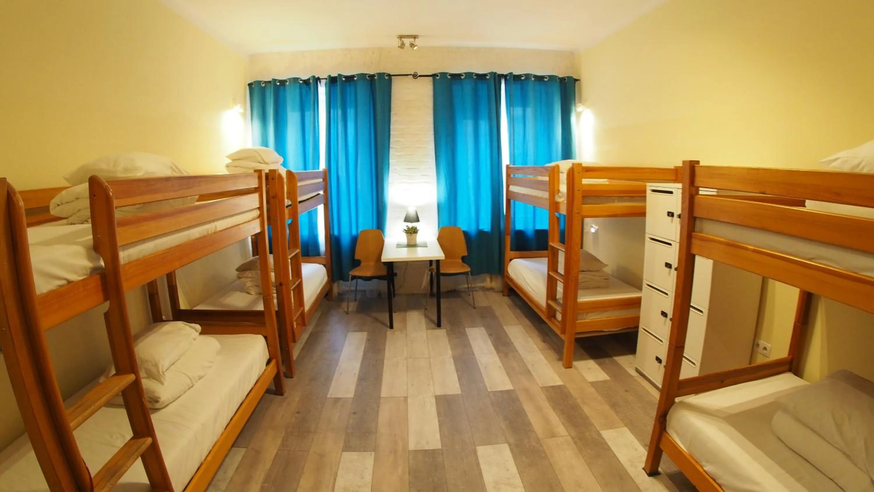 Bed in Chmielna 5 Rooms & Apartments