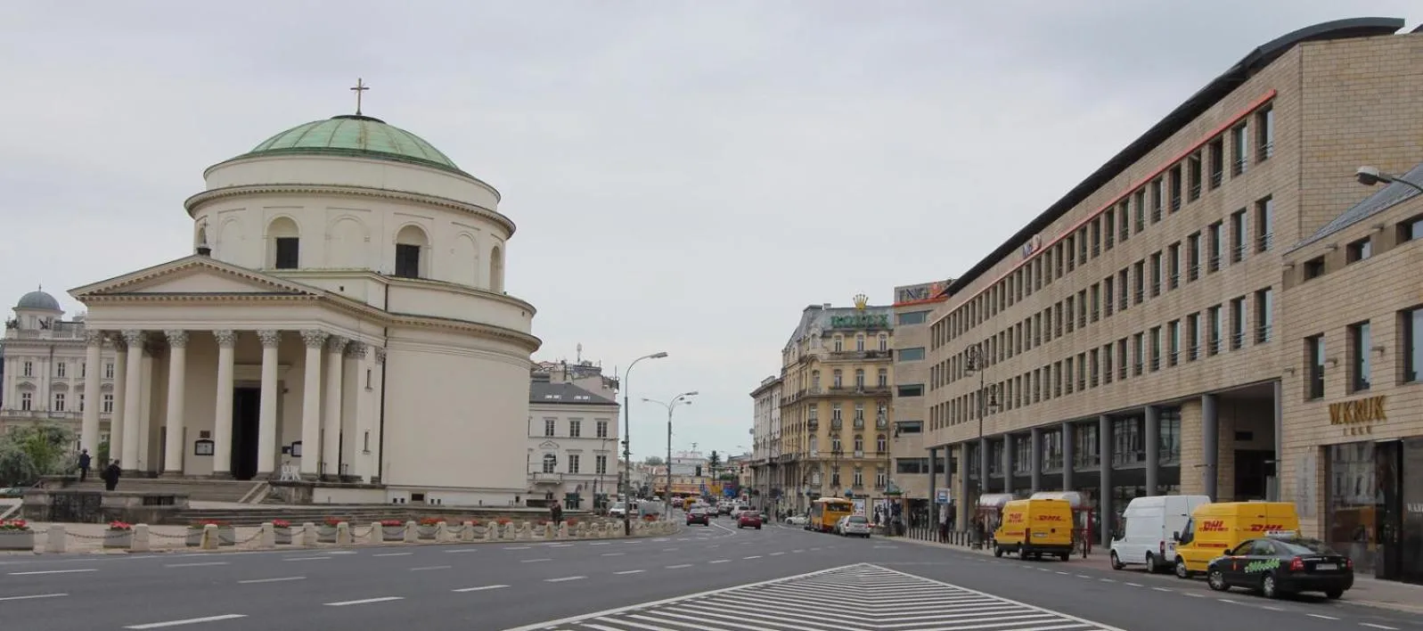 Neighbourhood in Chmielna 5 Rooms & Apartments